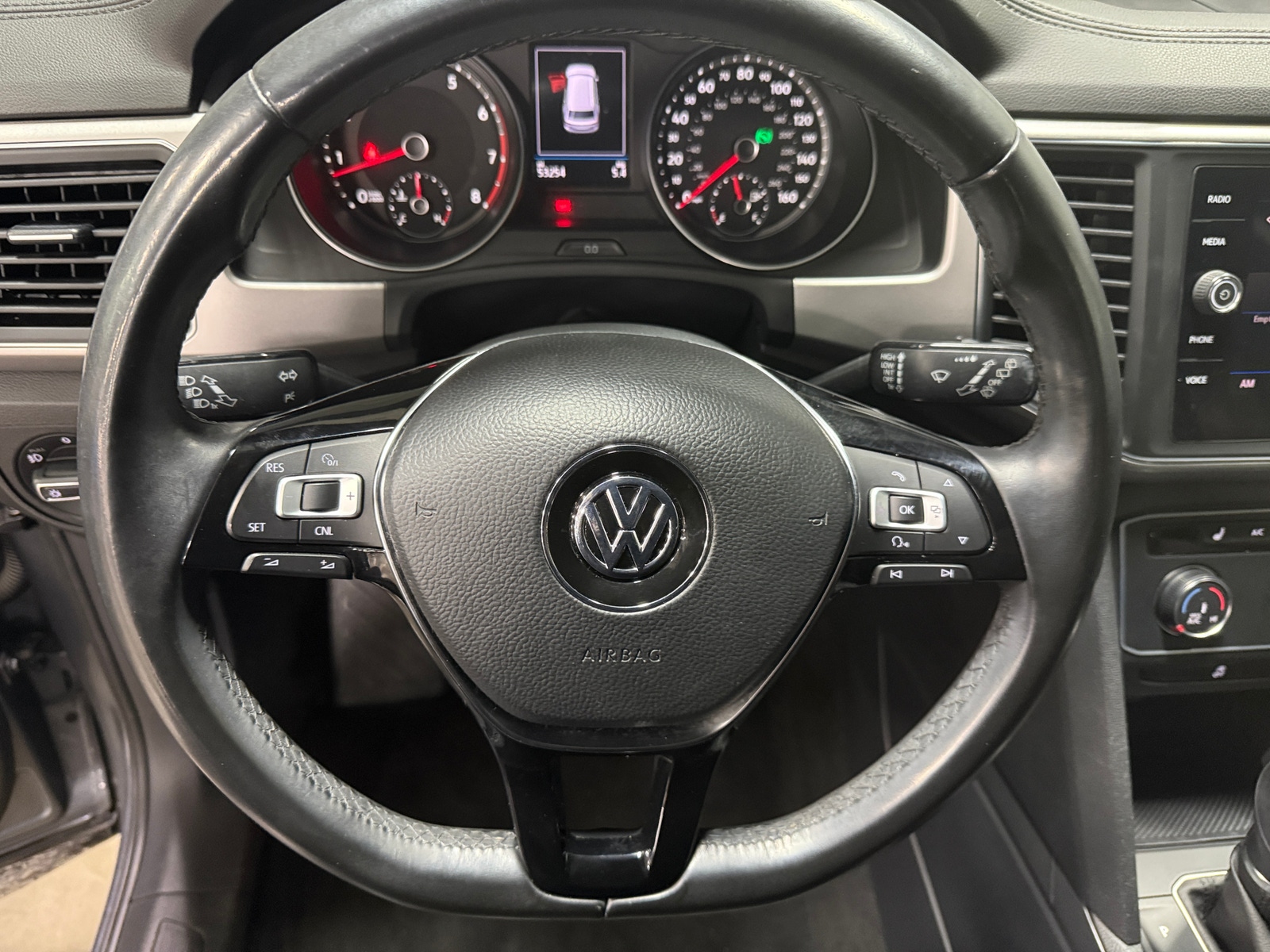 Thumbnail: 2018 Volkswagen Atlas - 4