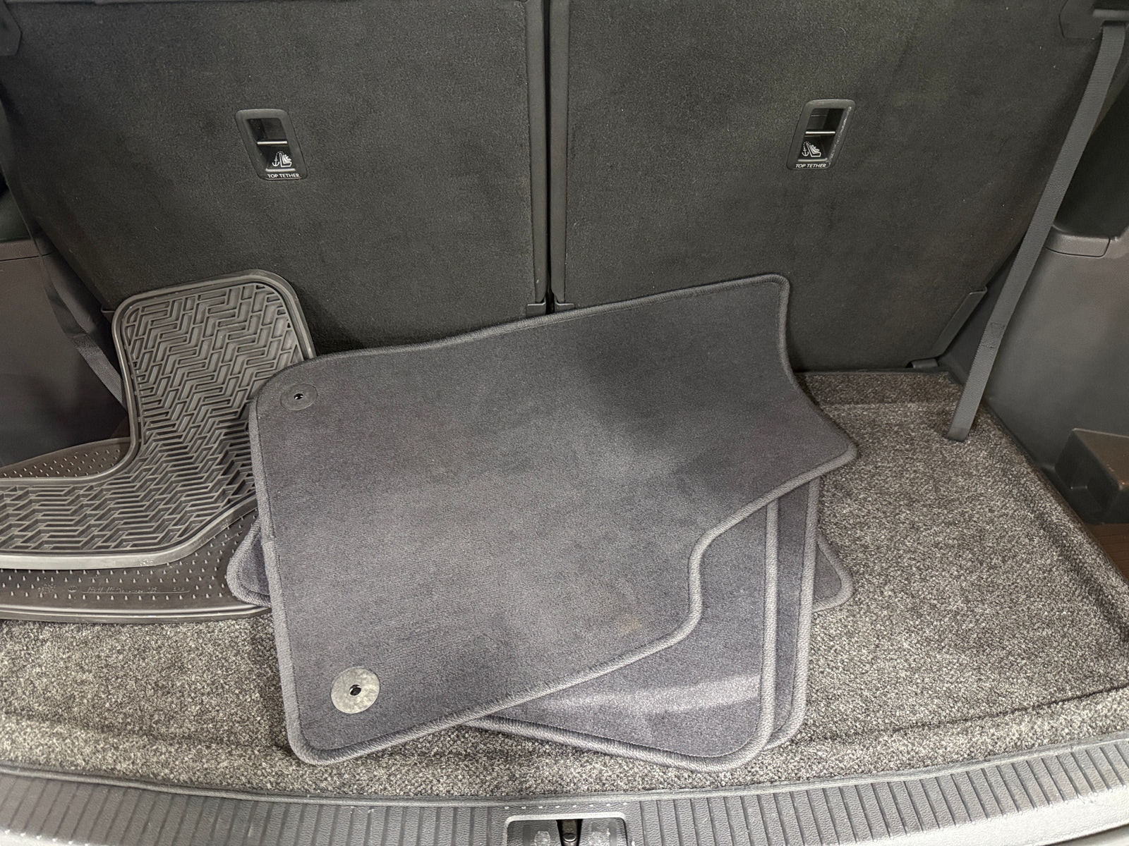 Thumbnail: 2018 Volkswagen Atlas - 6