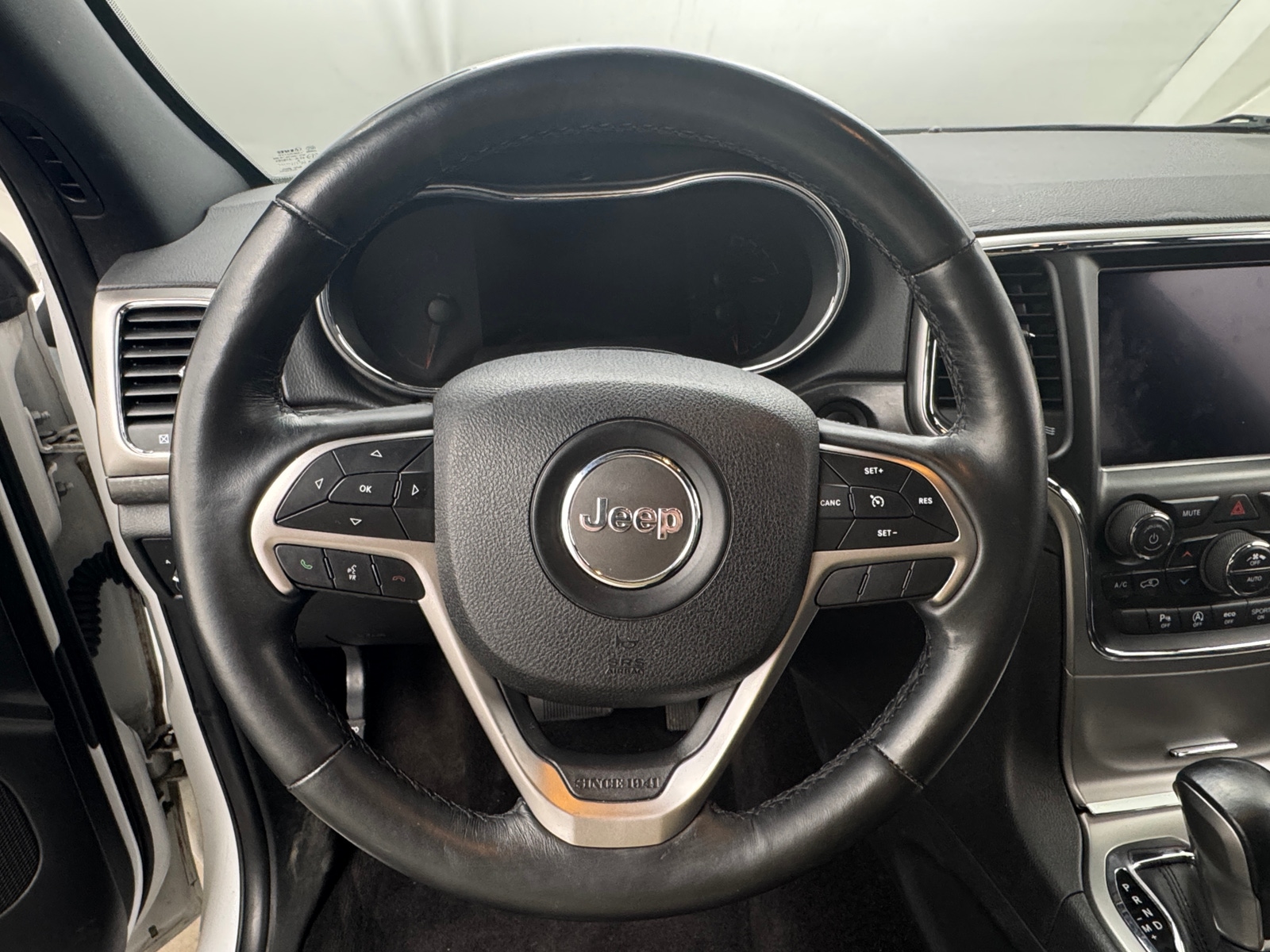 Thumbnail: 2018 Jeep Grand Cherokee - 4