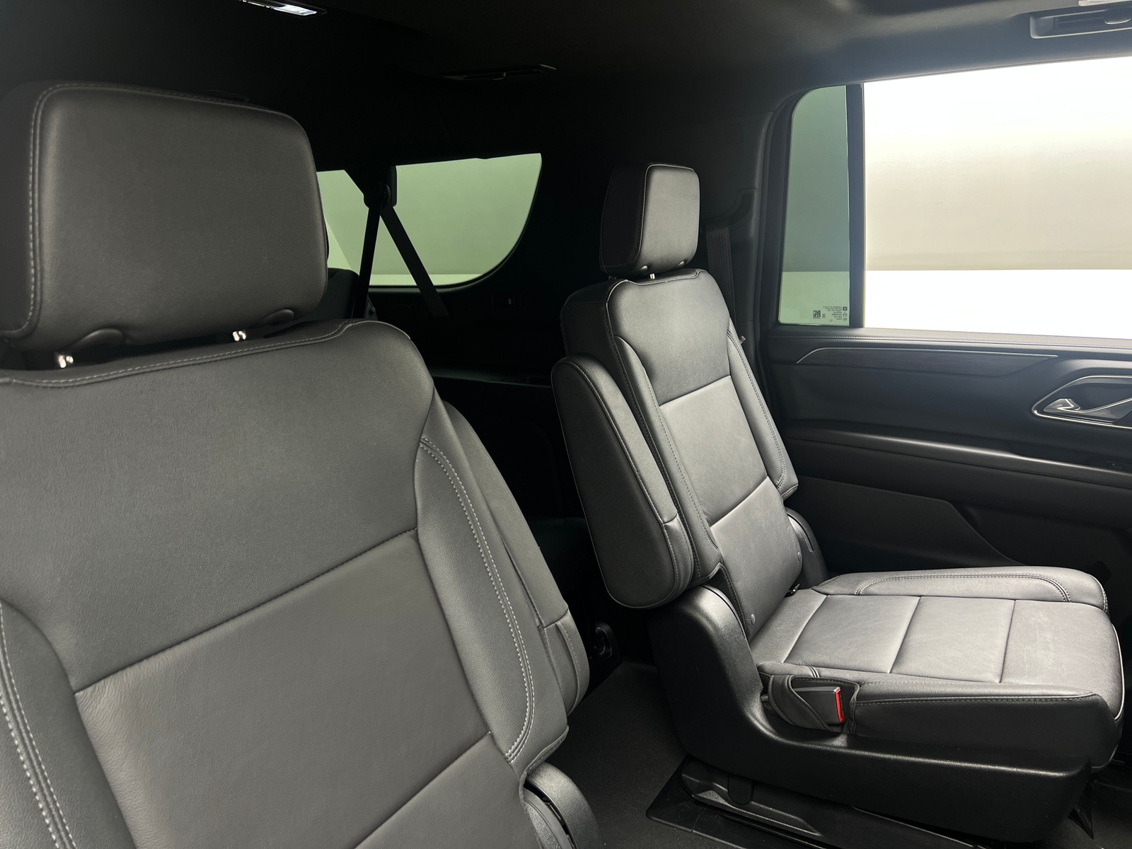 Thumbnail: 2023 Chevrolet Suburban - 5