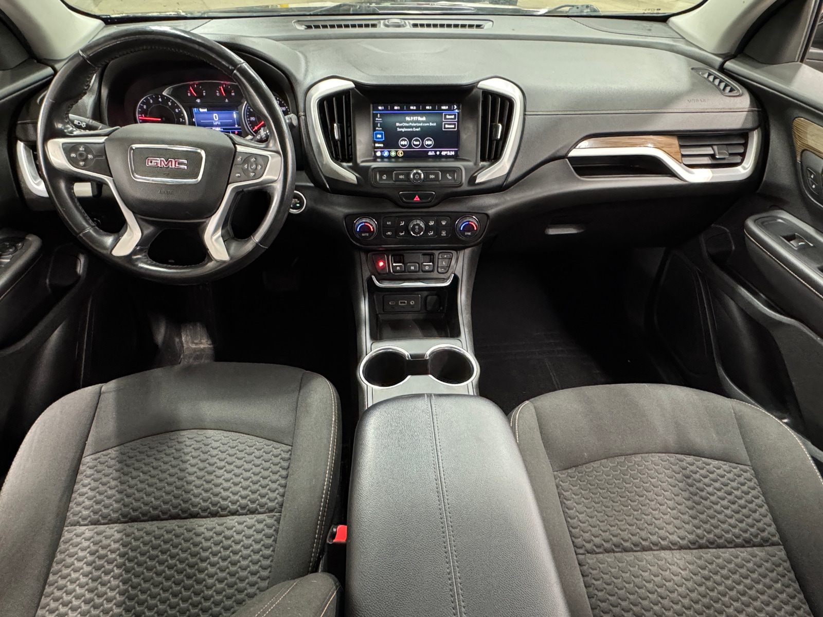 Thumbnail: 2019 GMC Terrain - 3