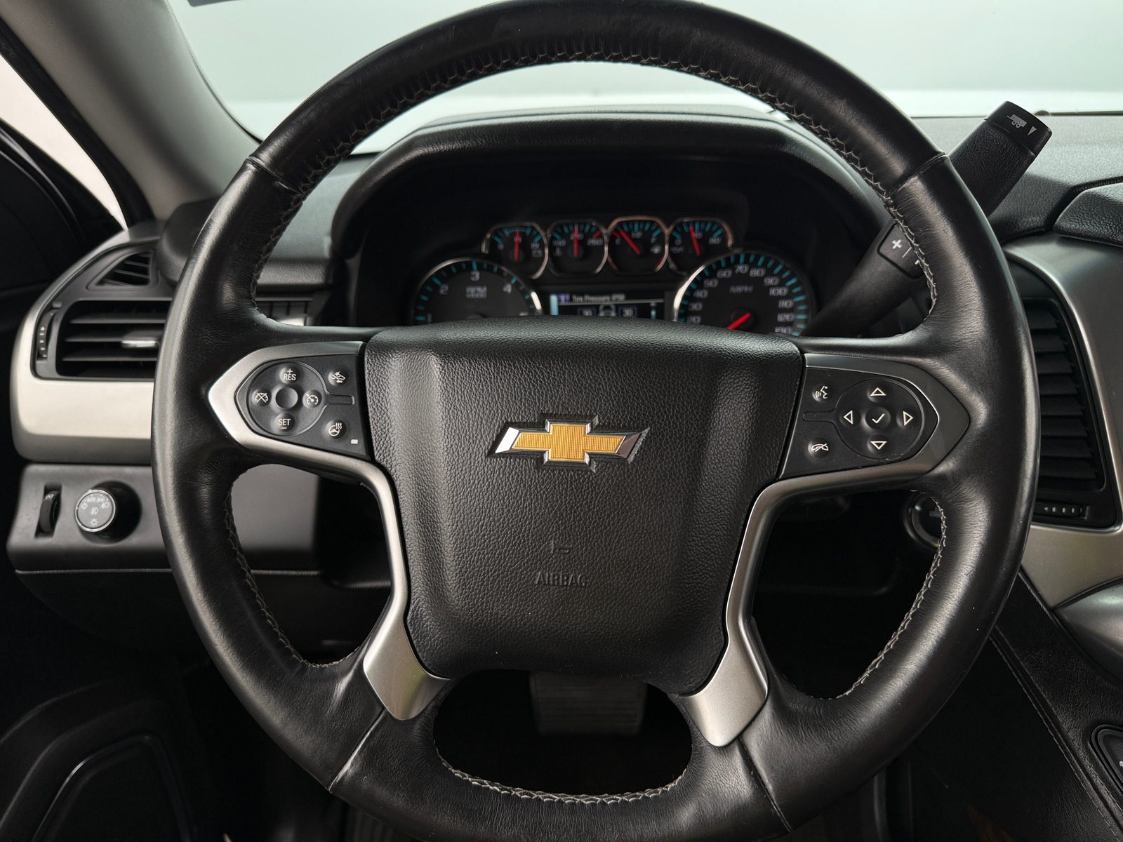 Thumbnail: 2016 Chevrolet Tahoe - 4