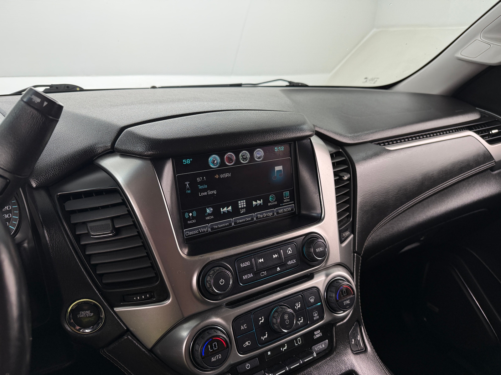 Thumbnail: 2016 Chevrolet Tahoe - 3