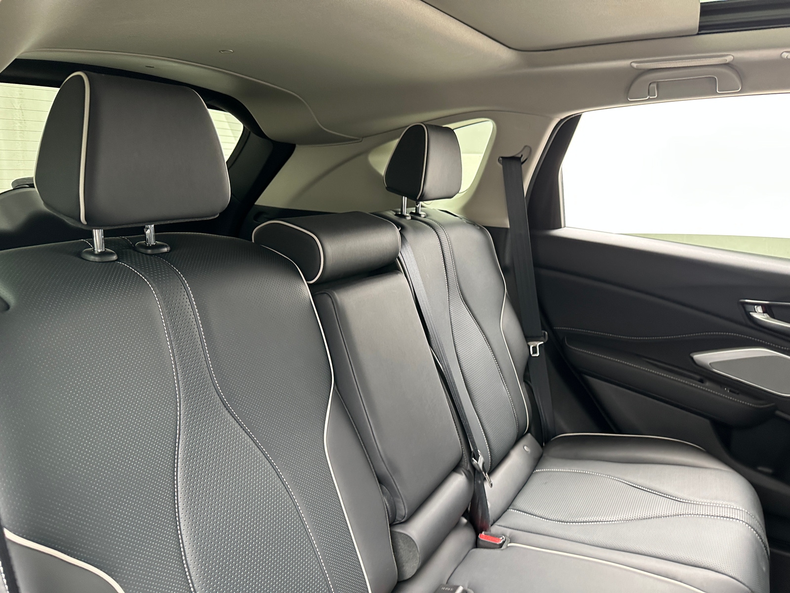 Thumbnail: 2024 Acura RDX - 5