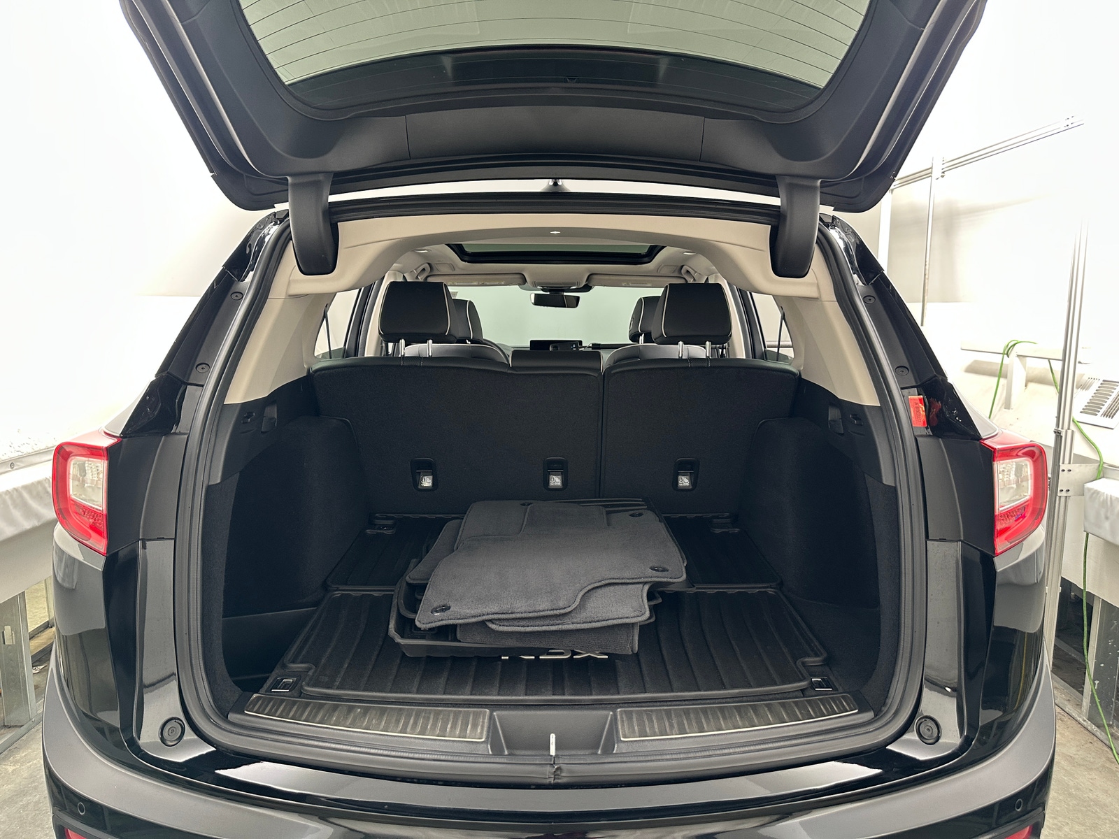 Thumbnail: 2024 Acura RDX - 6