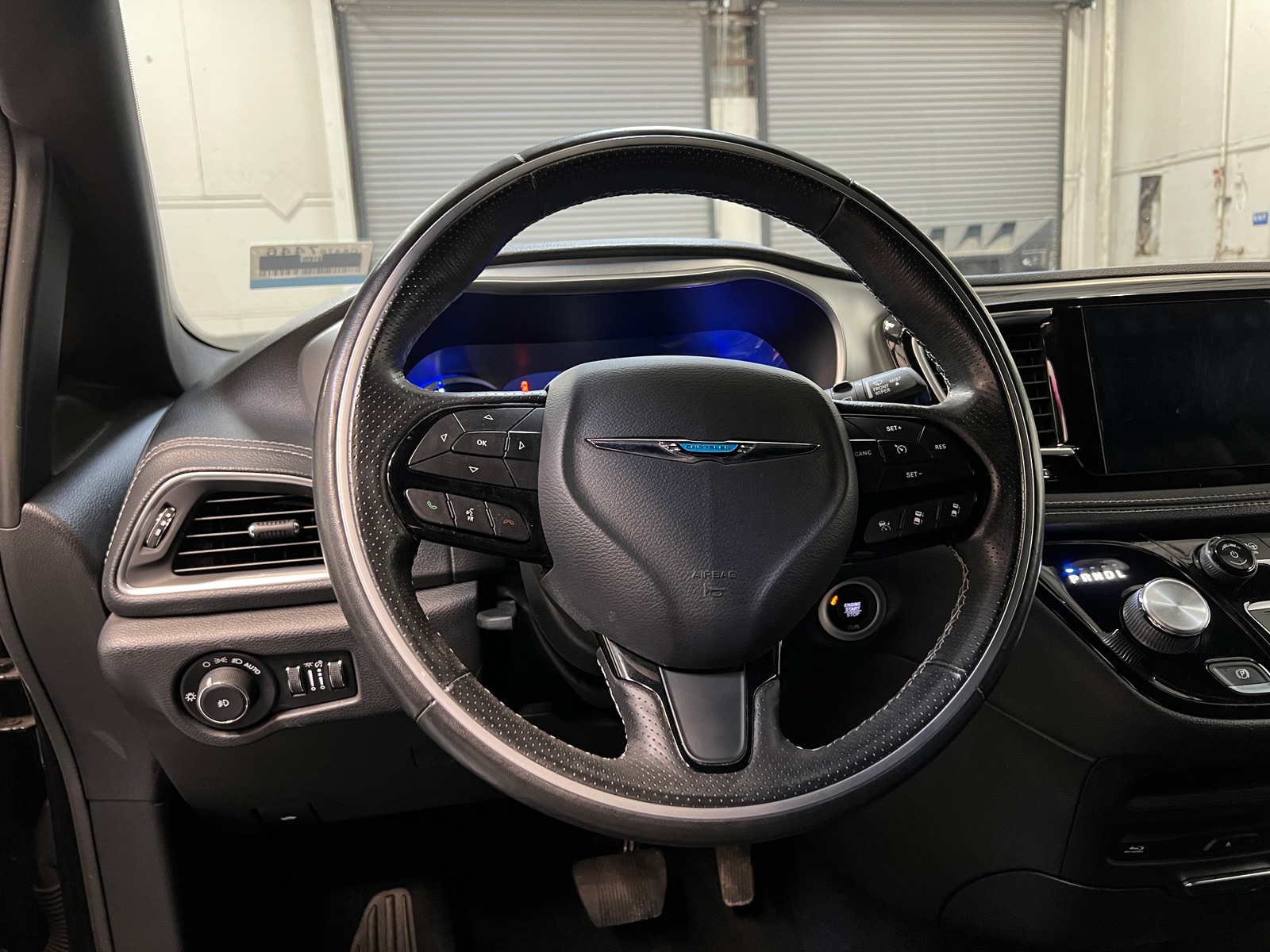 Thumbnail: 2019 Chrysler Pacifica - 4