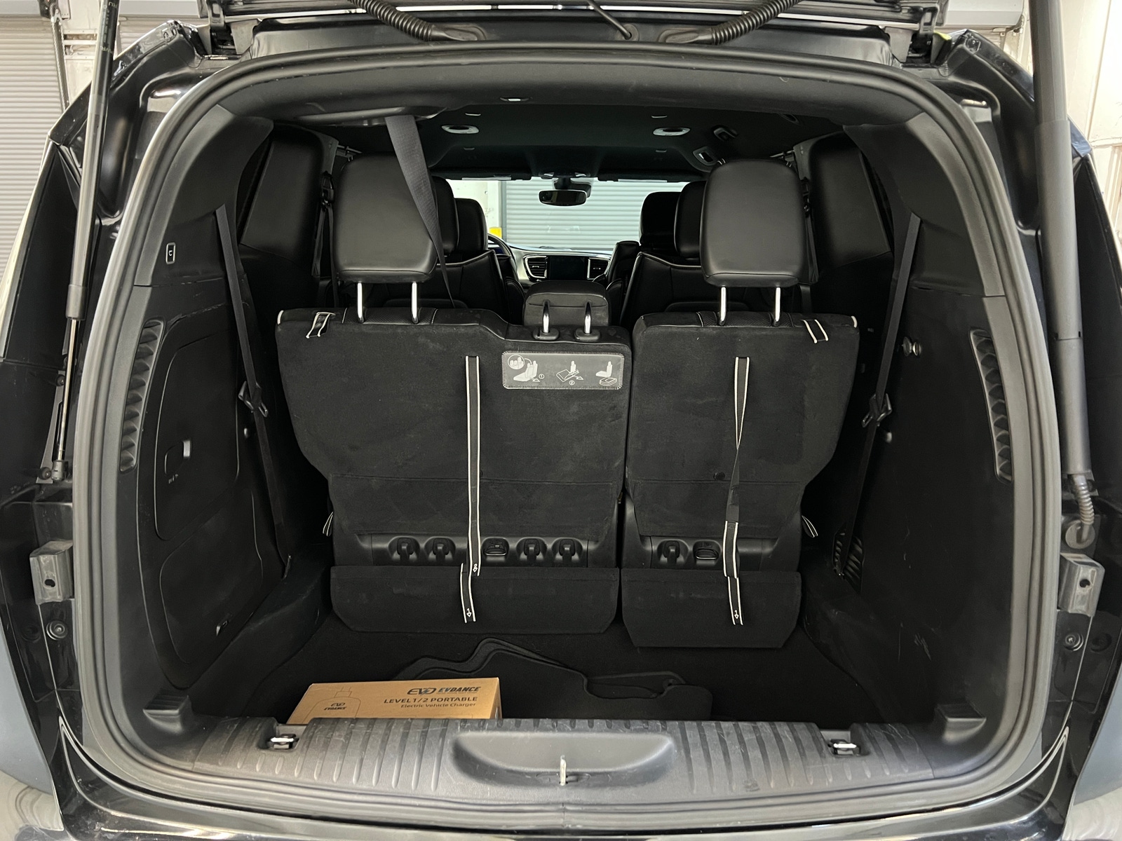 Thumbnail: 2019 Chrysler Pacifica - 6