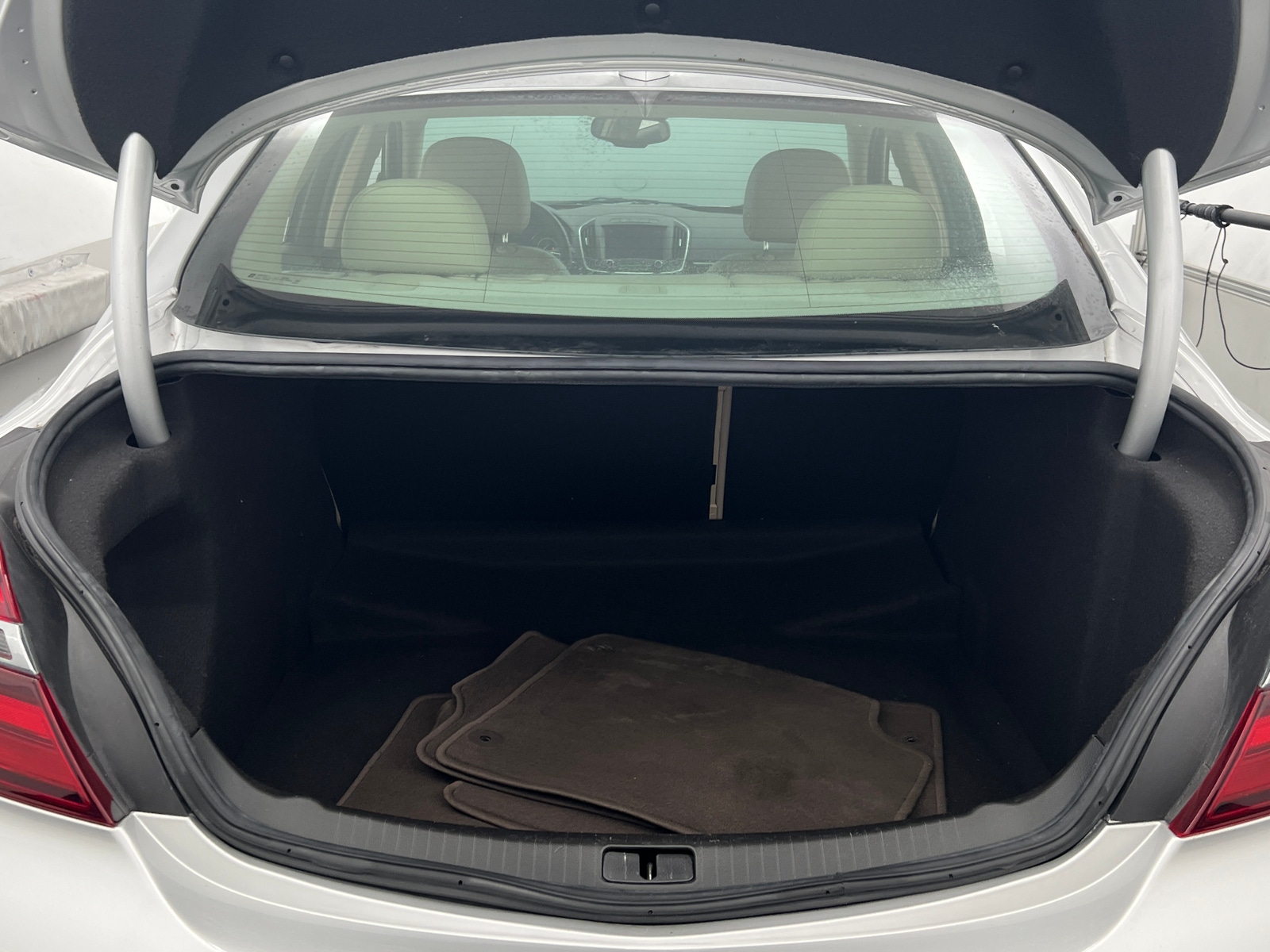 Thumbnail: 2017 Buick Regal - 6