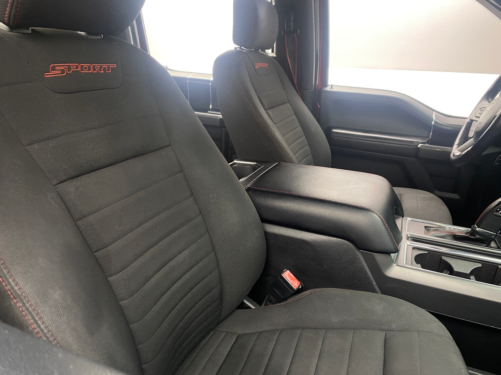 Thumbnail: 2019 Ford Econoline - 2