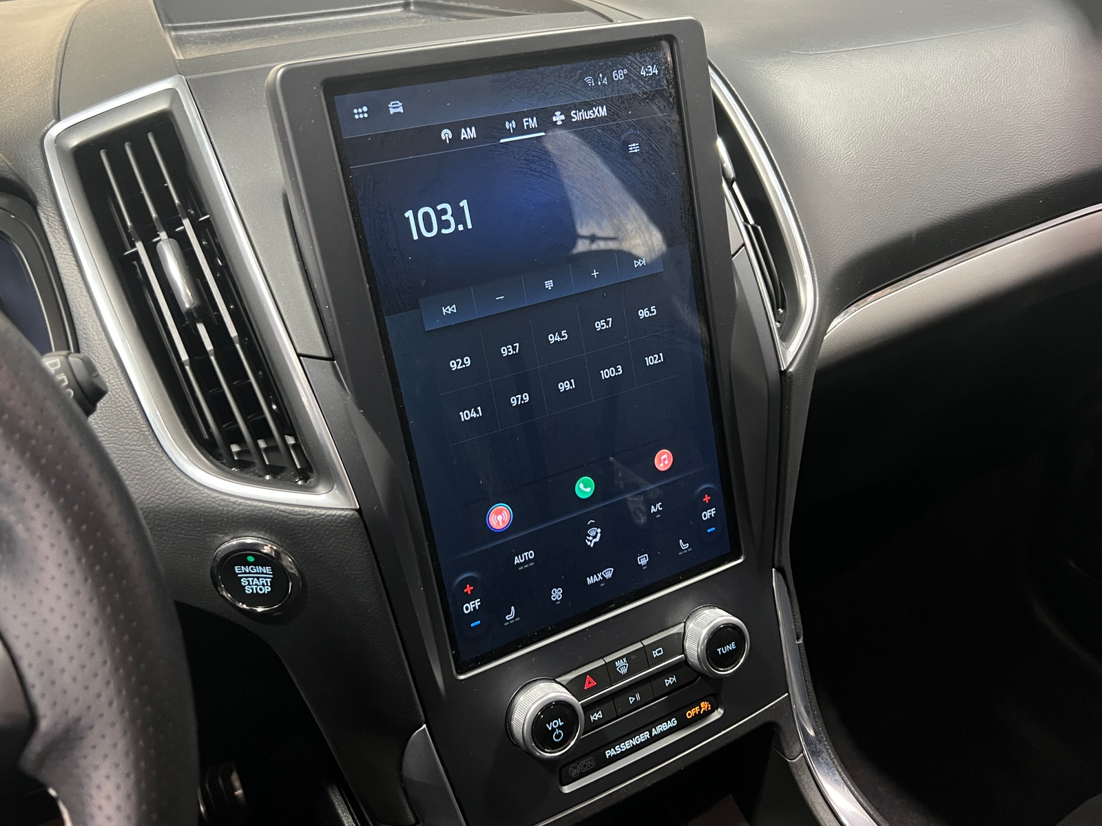 Thumbnail: 2023 Ford Edge - 3