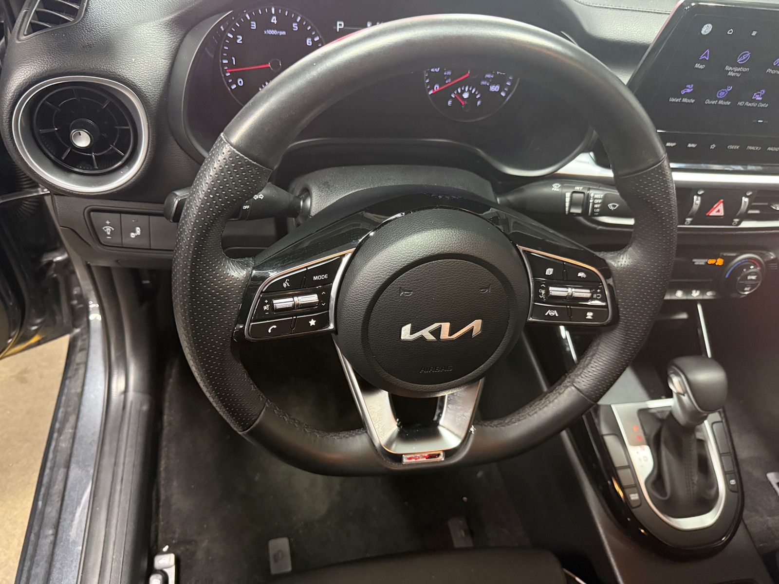 Thumbnail: 2023 Kia Forte - 5