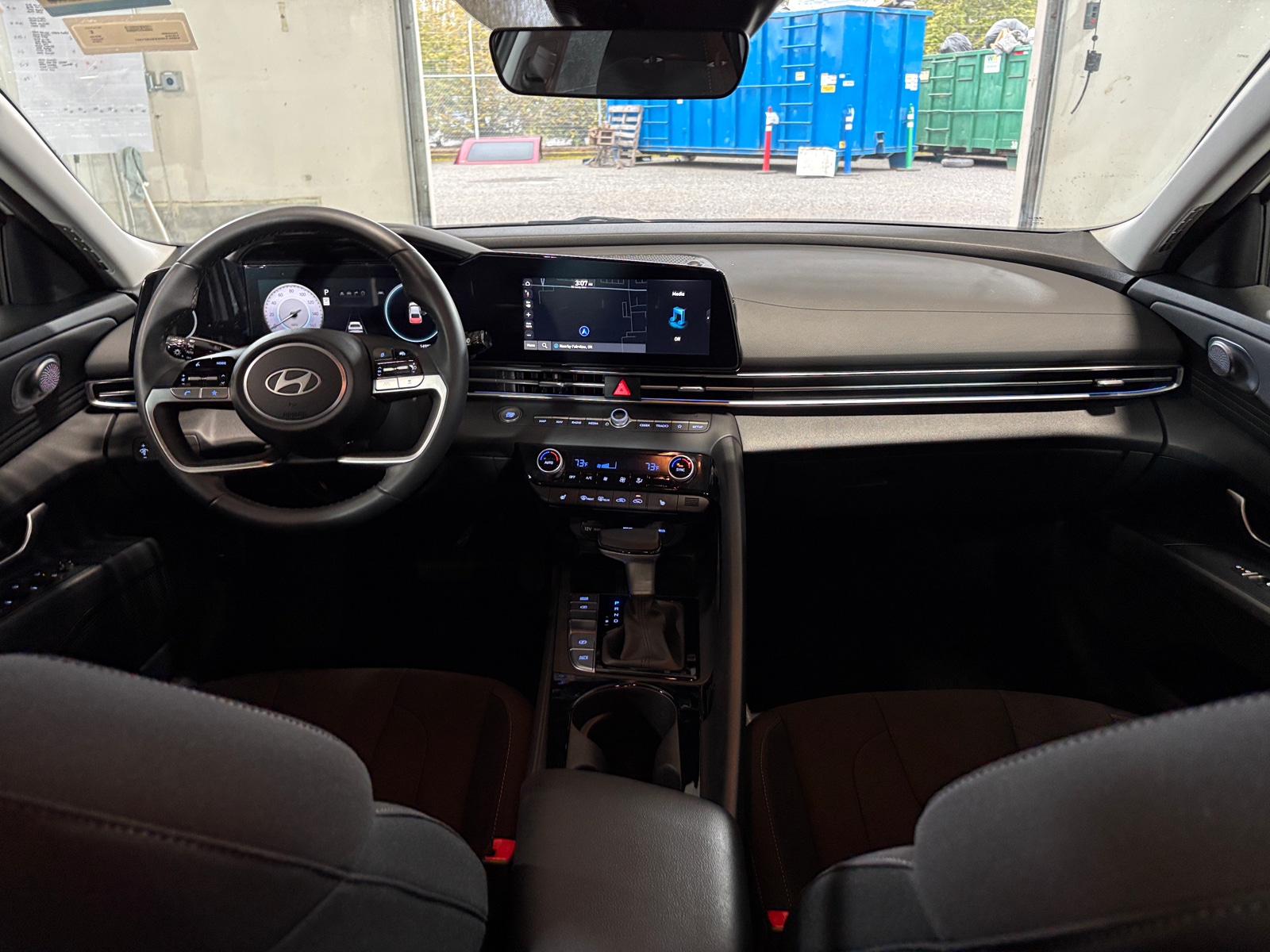 Thumbnail: 2025 Hyundai Elantra - 3