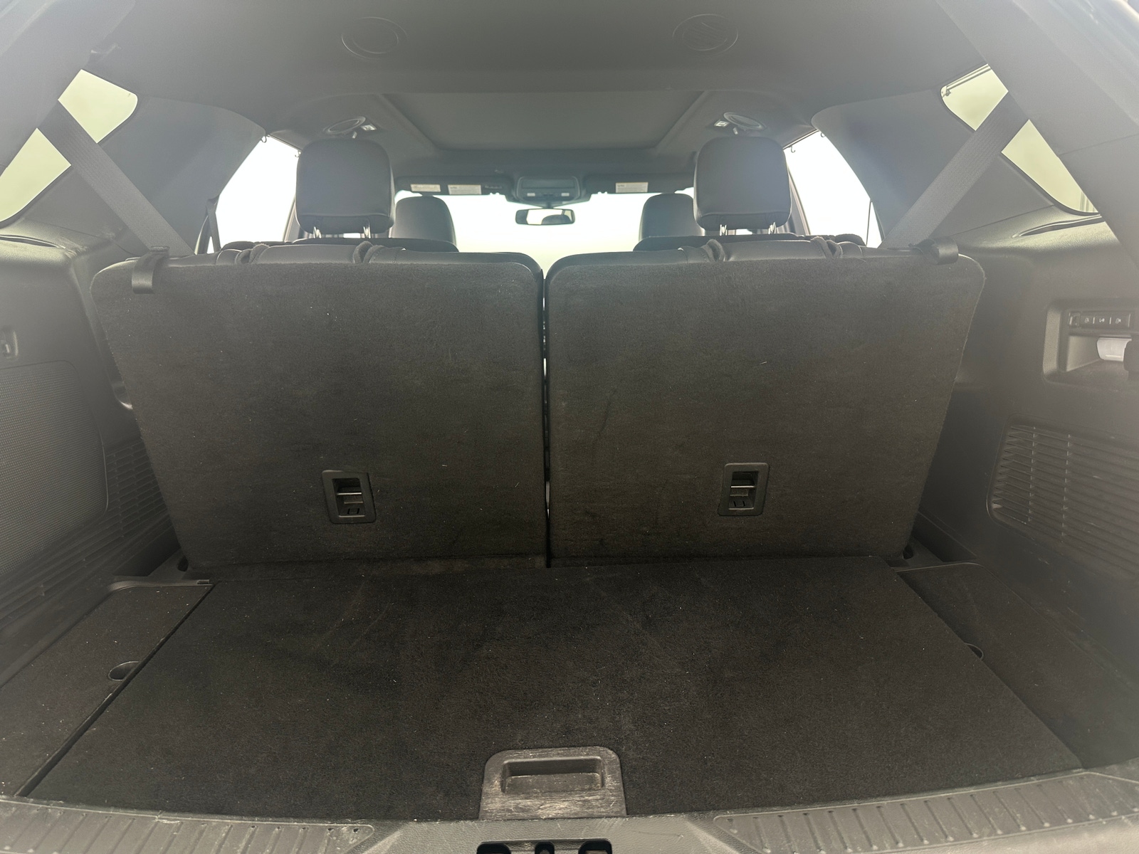 Thumbnail: 2022 Ford Explorer - 6