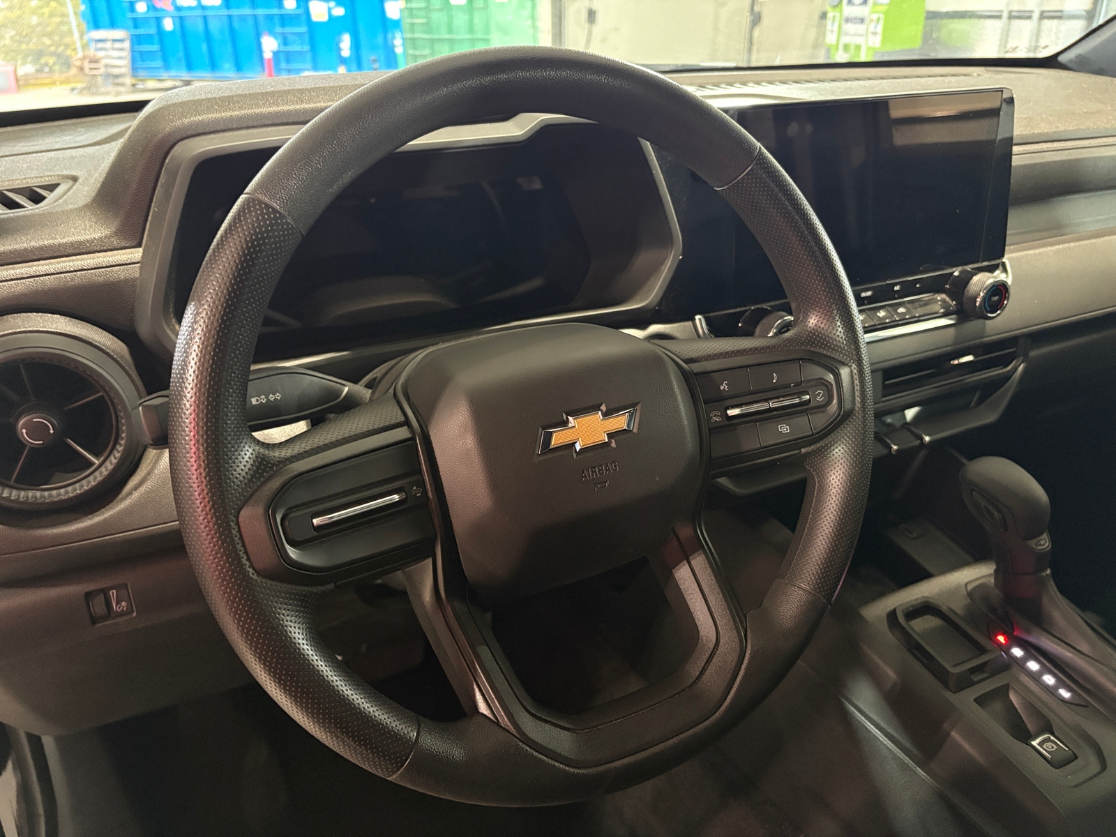 Thumbnail: 2023 Chevrolet Colorado - 5