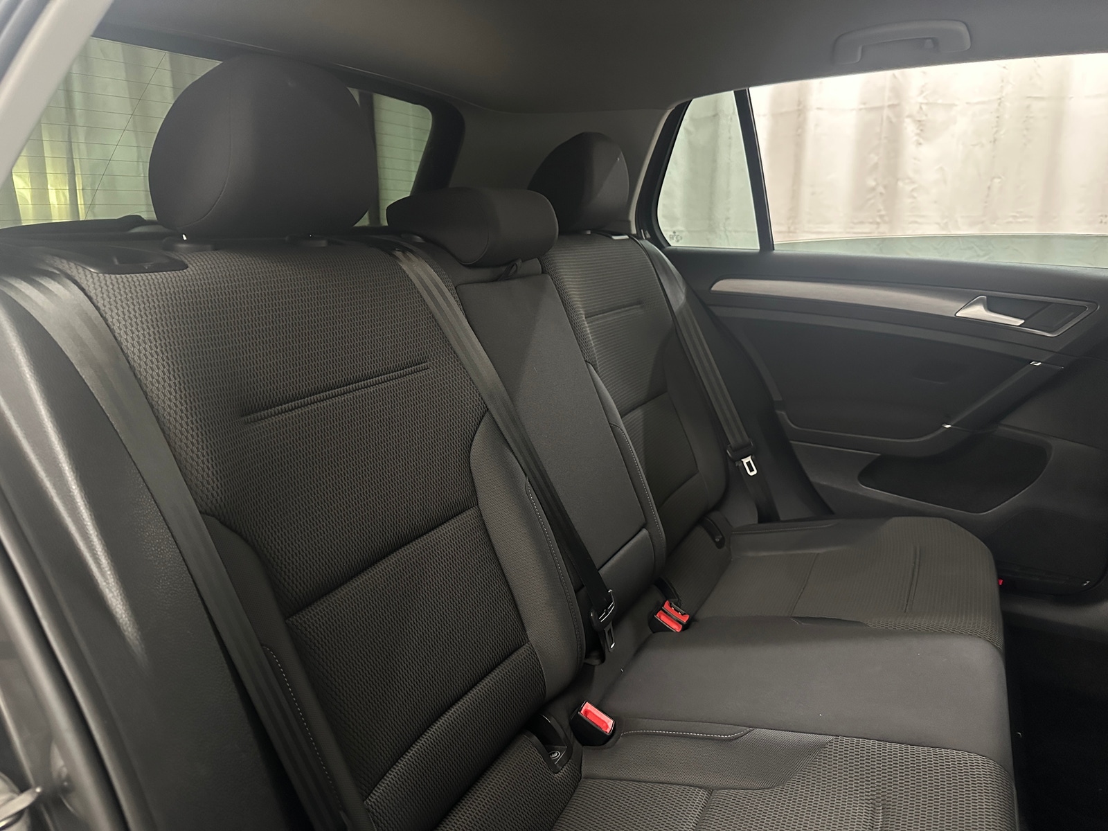 Thumbnail: 2019 Volkswagen e-Golf - 6