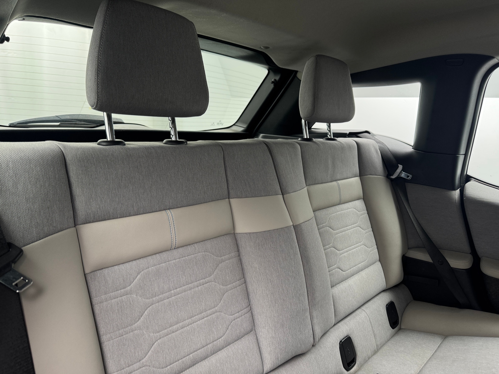 Thumbnail: 2016 BMW i3 - 6