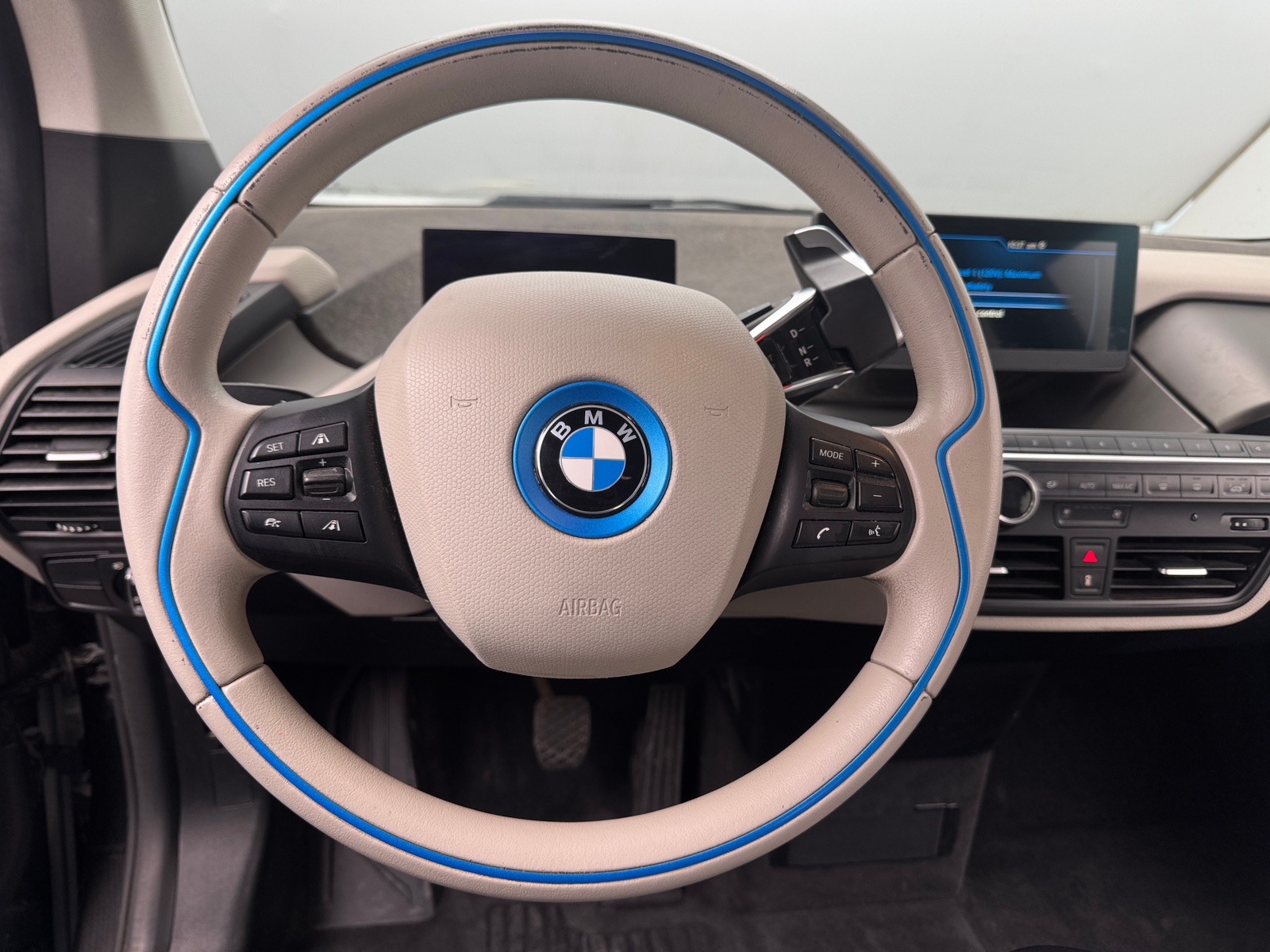 Thumbnail: 2016 BMW i3 - 5