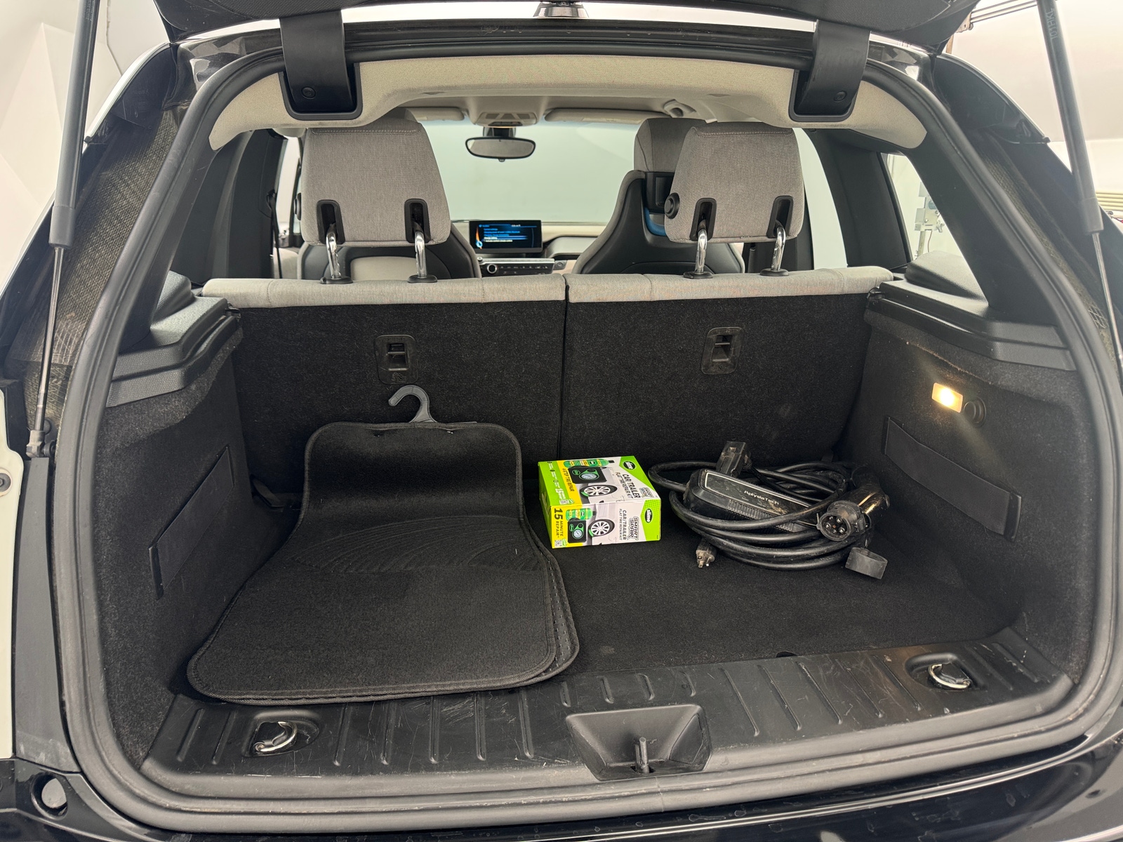 Thumbnail: 2016 BMW i3 - 7