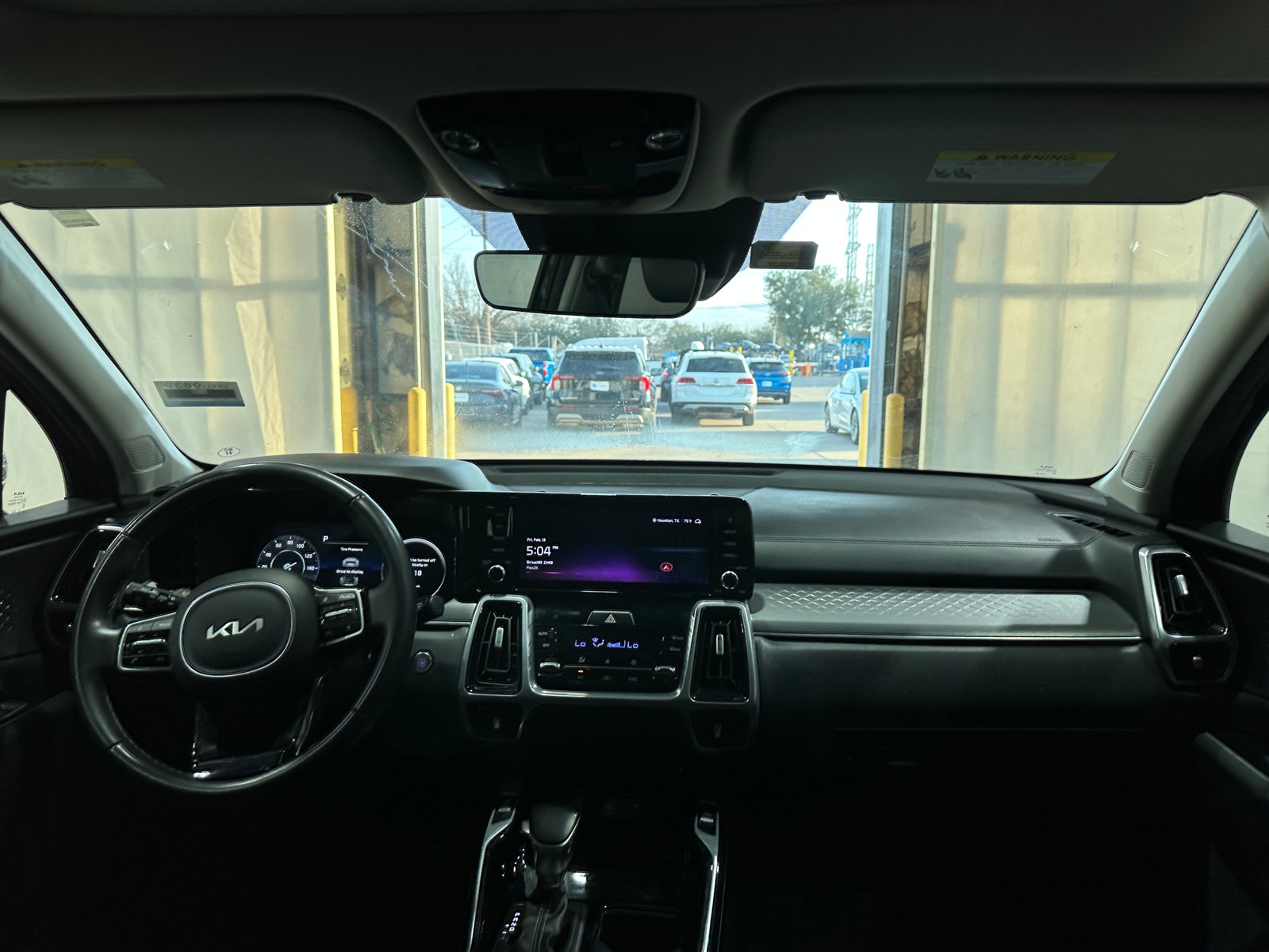 Thumbnail: 2023 Kia Sorento - 2