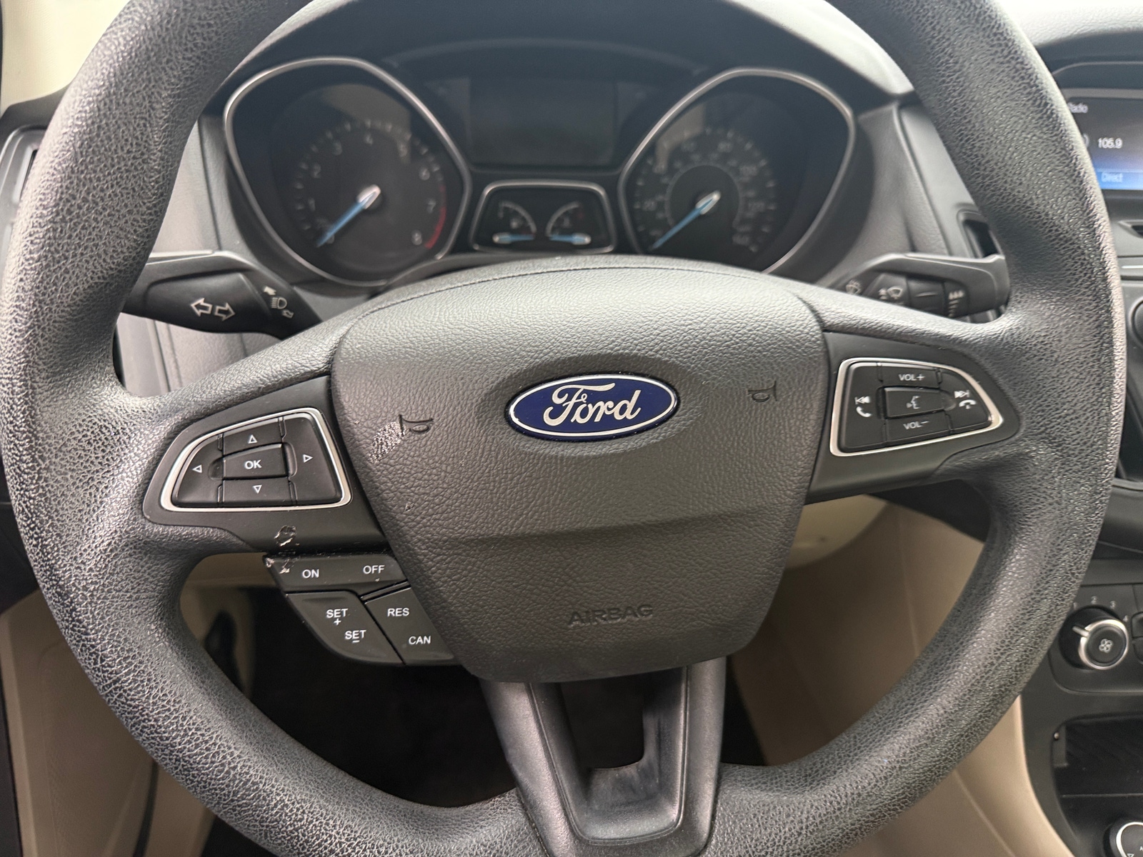 Thumbnail: 2017 Ford Focus - 5