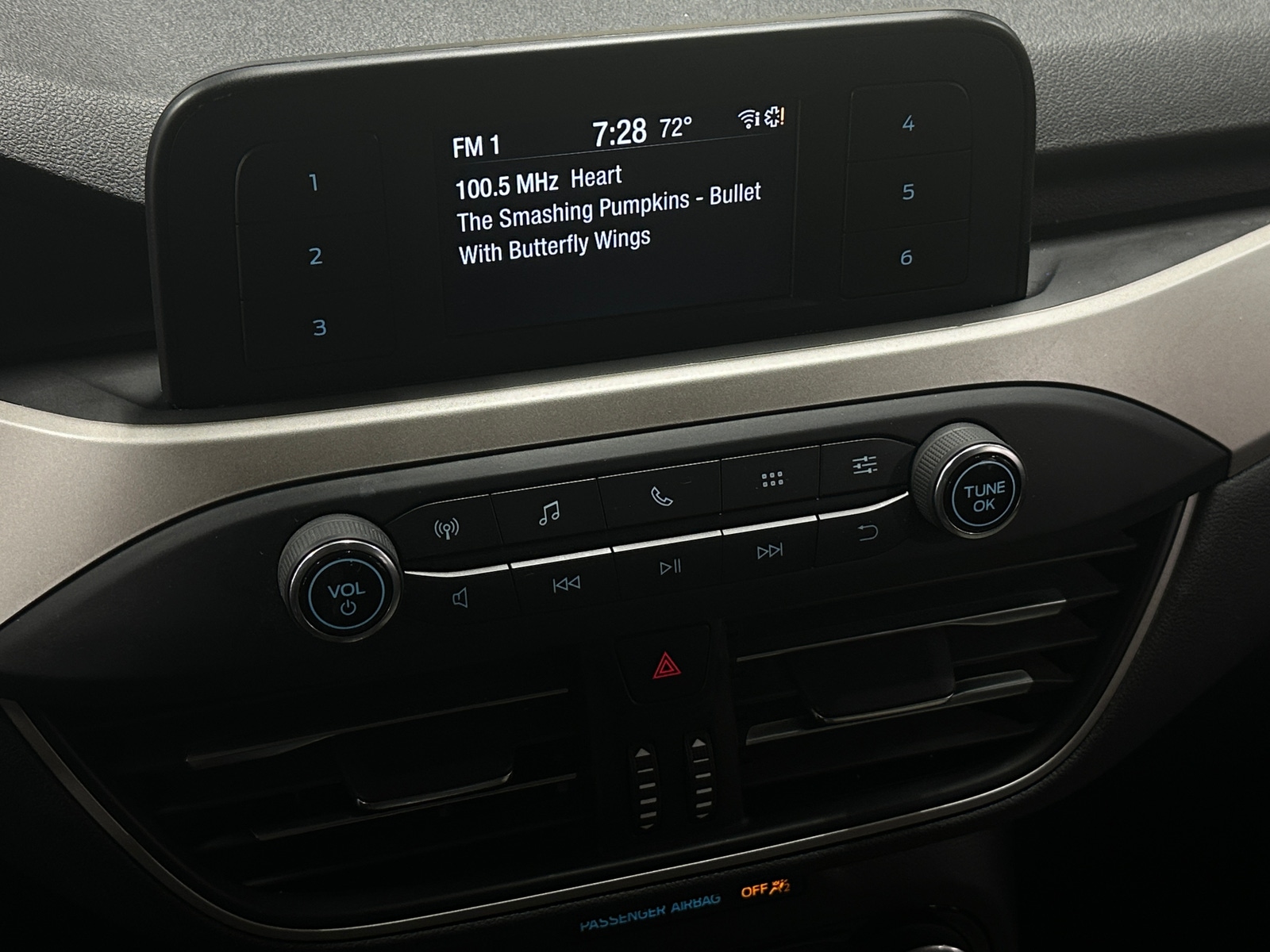 Thumbnail: 2022 Ford Escape - 4