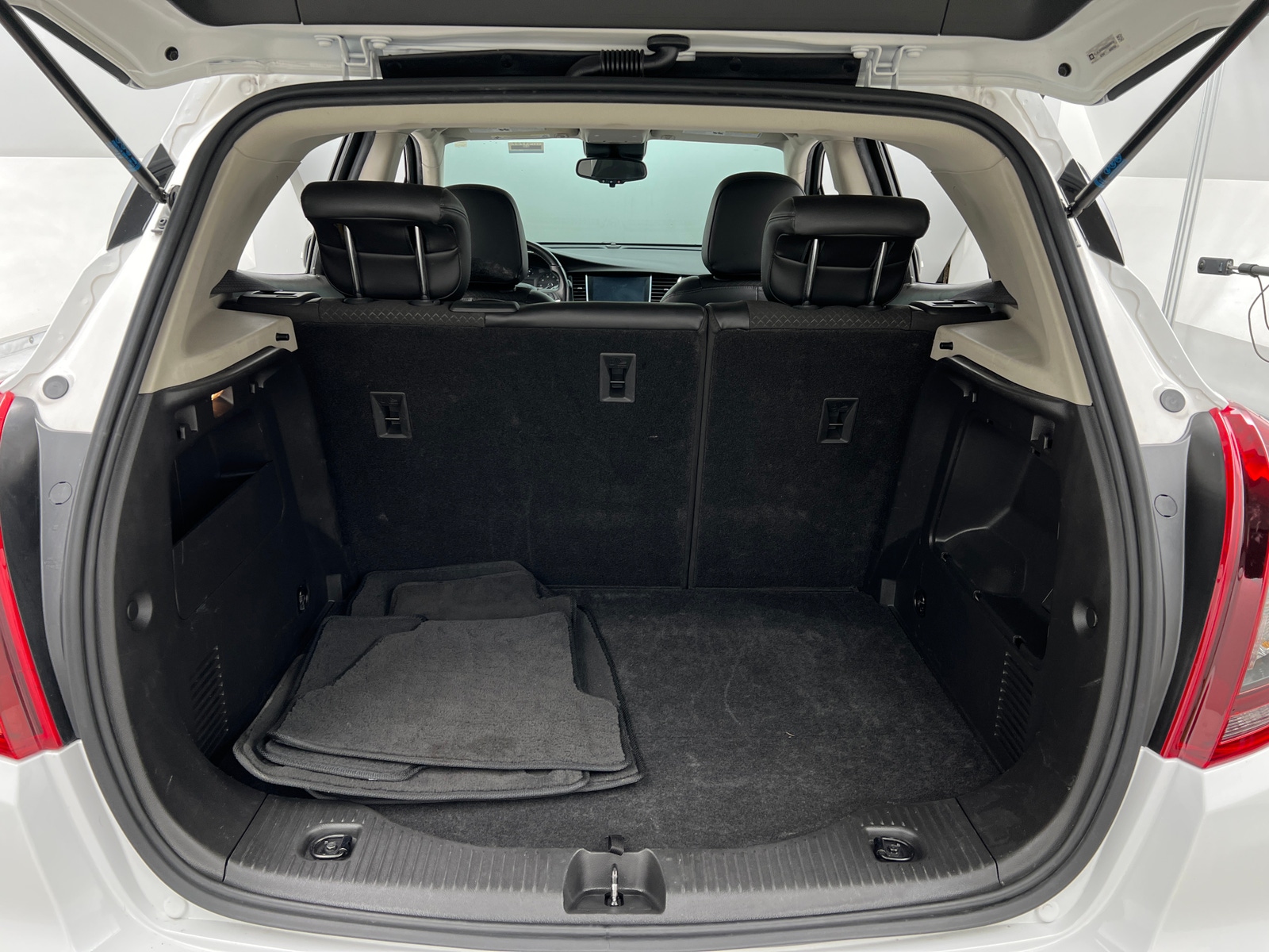 Thumbnail: 2019 Buick Encore - 6