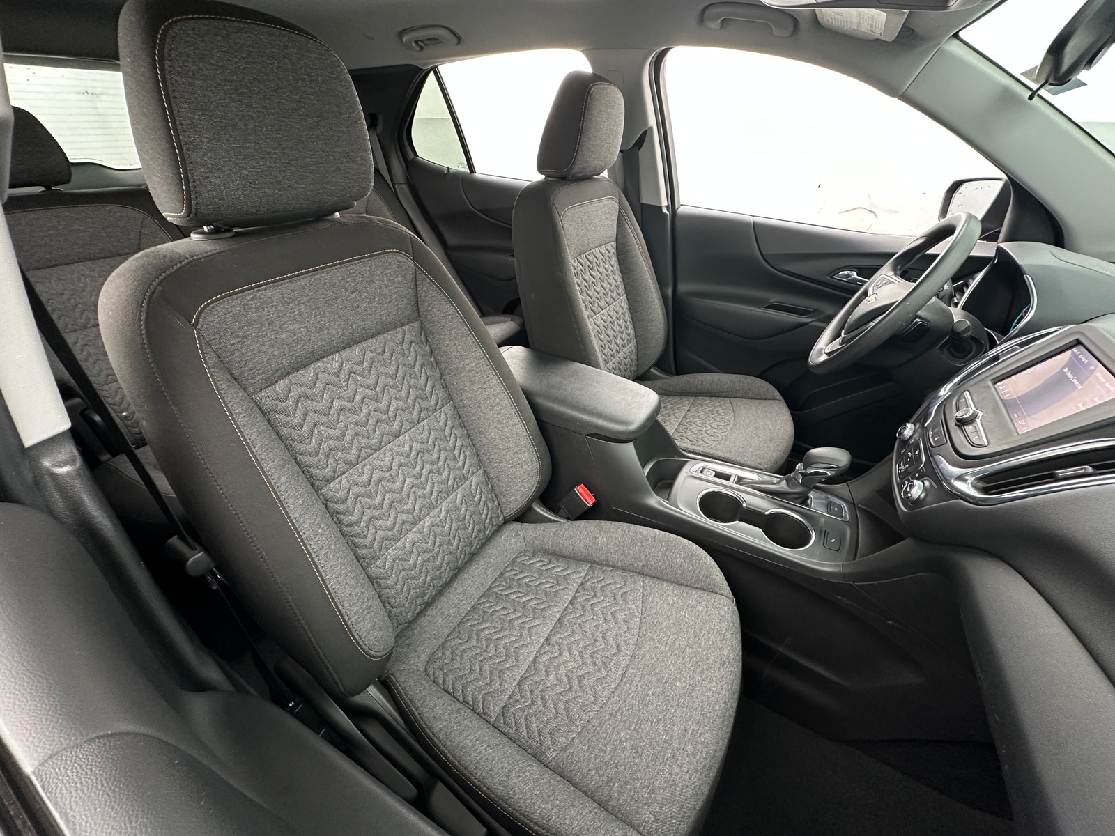 Thumbnail: 2022 Chevrolet Equinox - 2