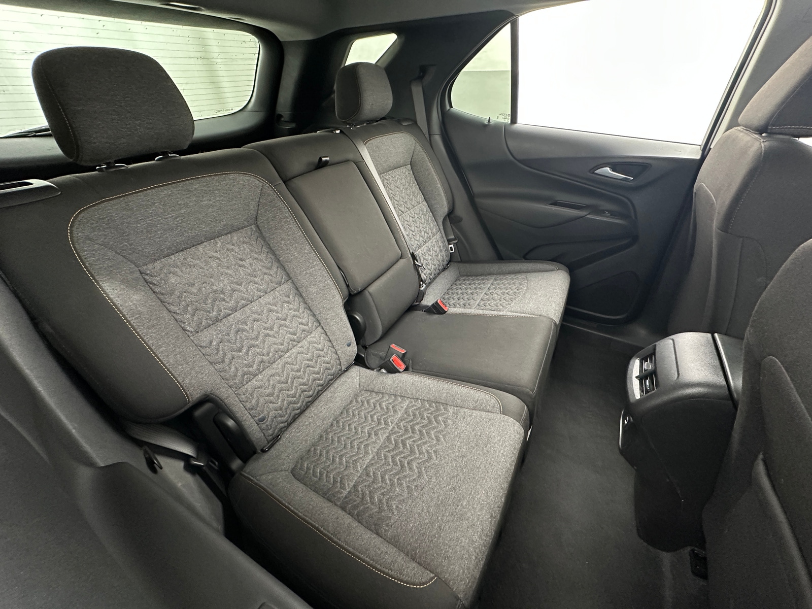 Thumbnail: 2022 Chevrolet Equinox - 6