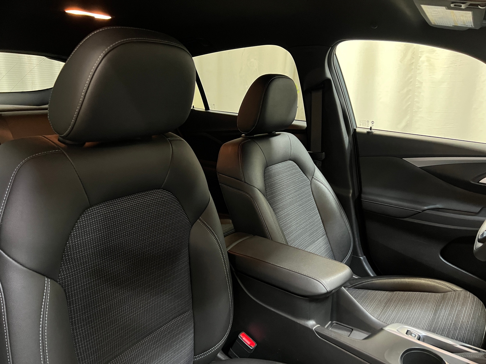 Thumbnail: 2025 Buick Envista - 2