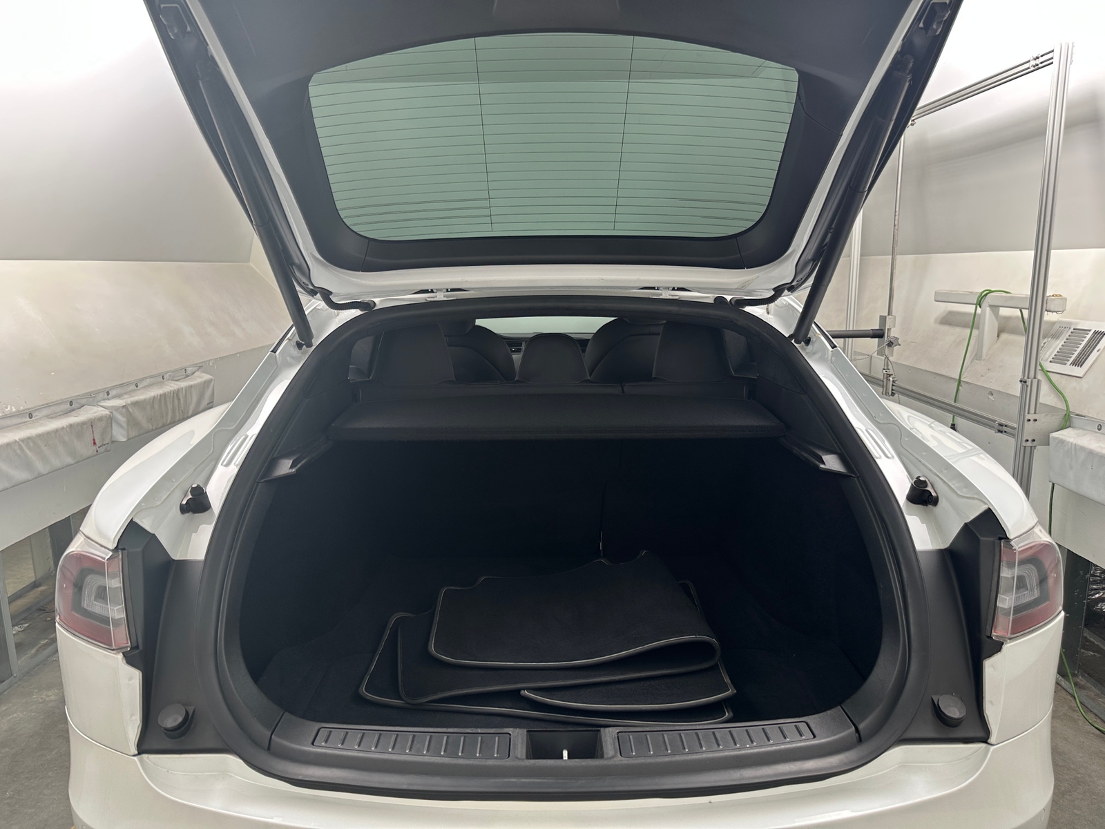 Thumbnail: 2020 Tesla Model S - 5