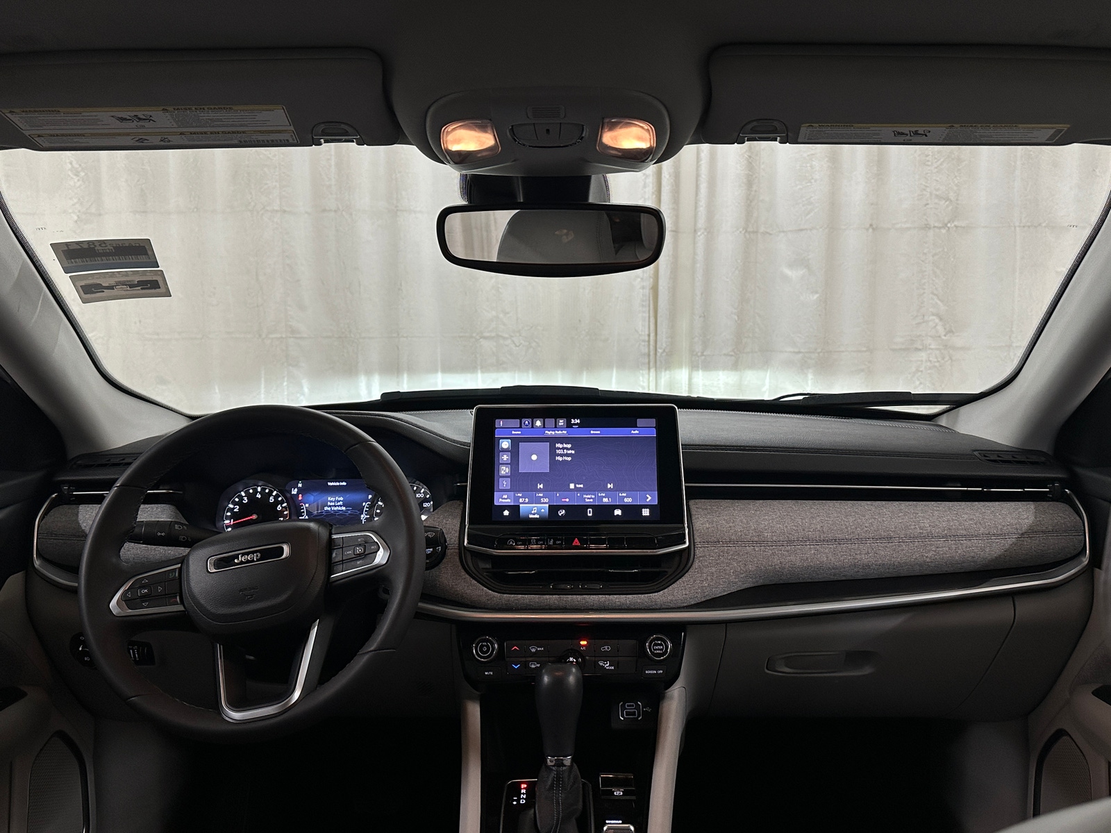 Thumbnail: 2022 Jeep Compass - 3