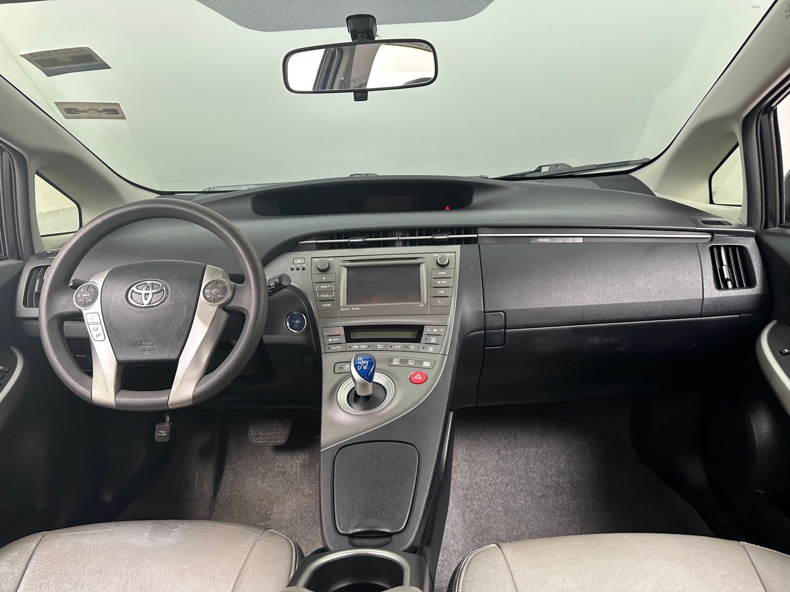 Thumbnail: 2014 Toyota Prius - 3