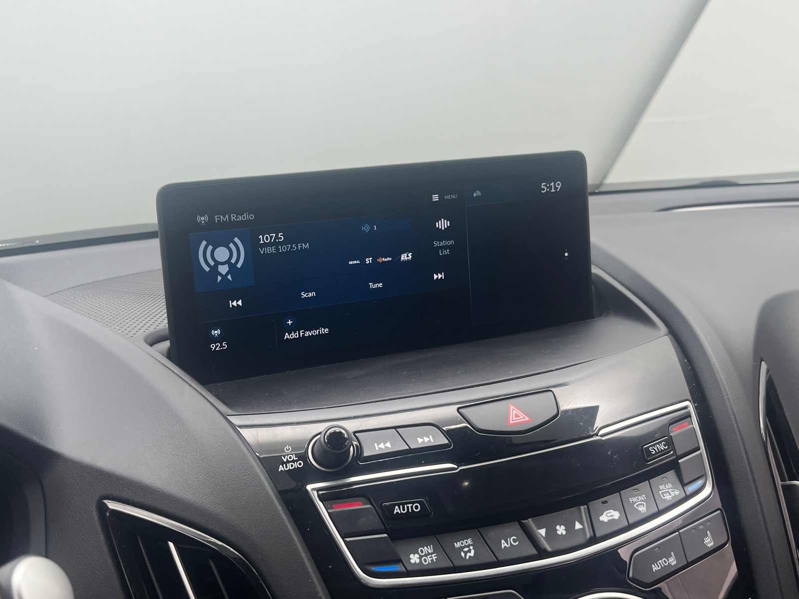 Thumbnail: 2021 Acura RDX - 3