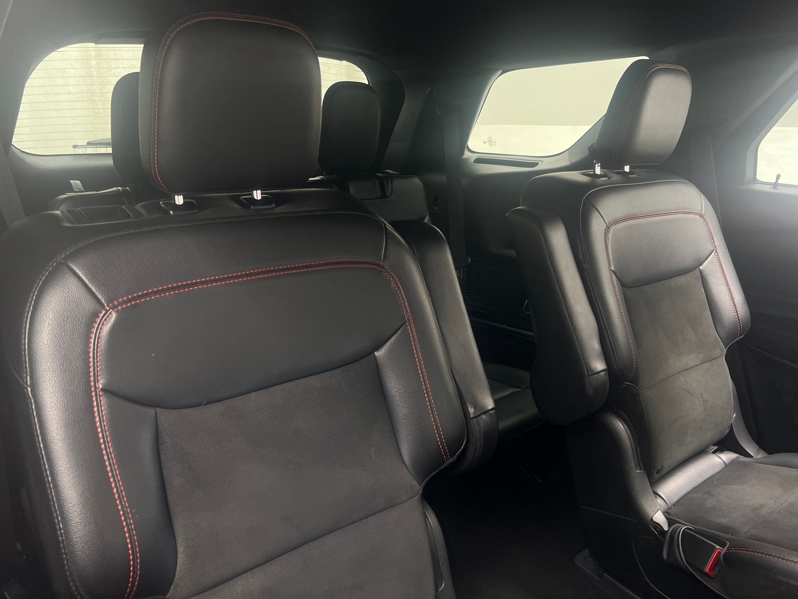 Thumbnail: 2022 Ford Explorer - 5