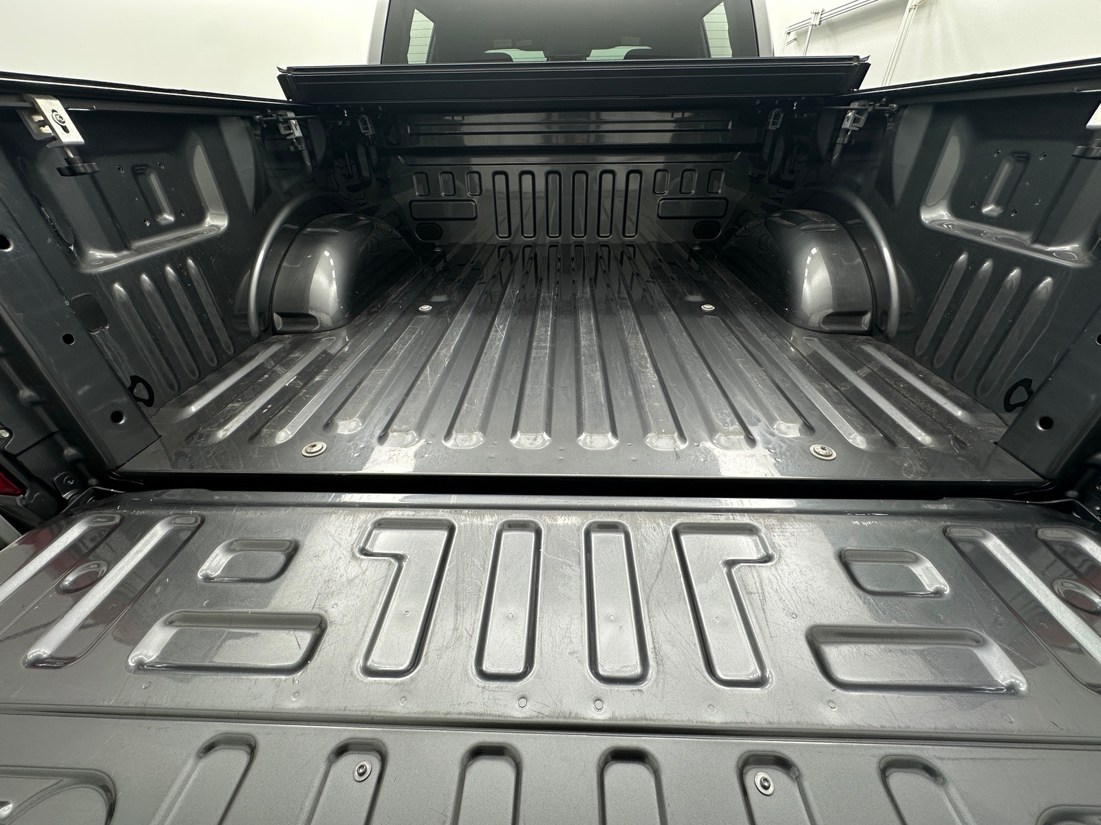 Thumbnail: 2023 Ford Econoline - 7