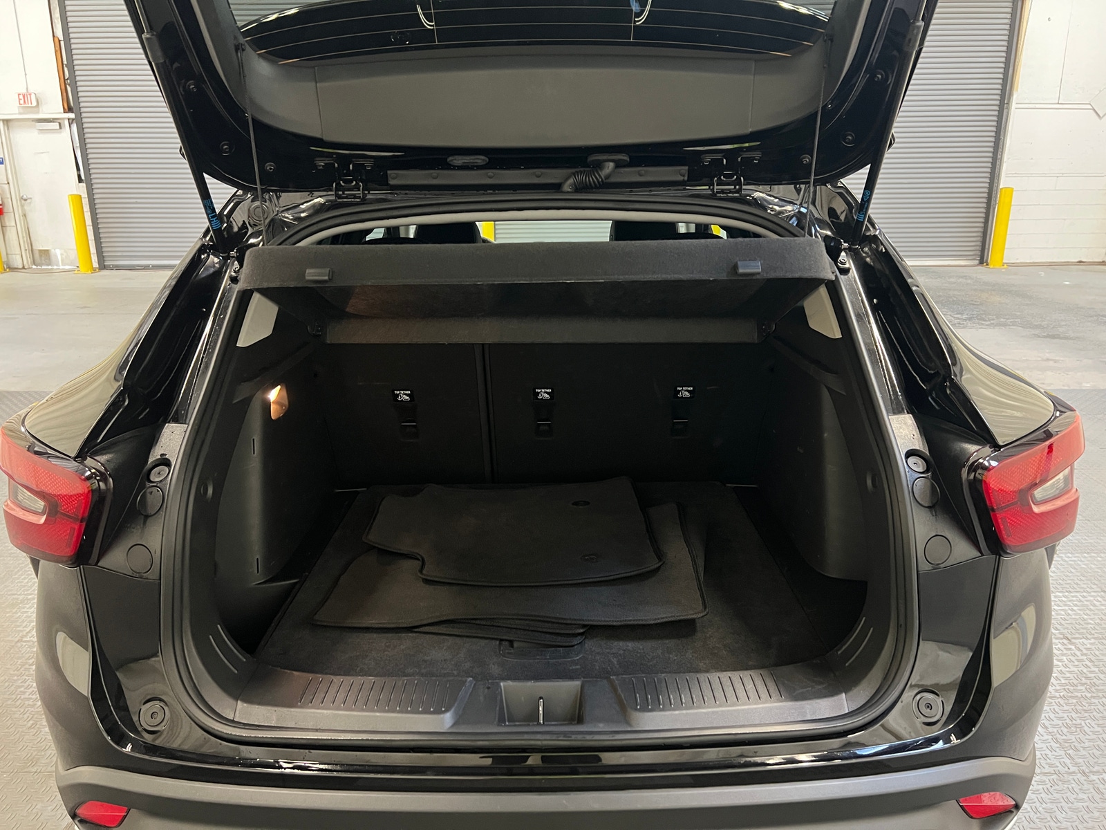 Thumbnail: 2025 Chevrolet Trax - 7