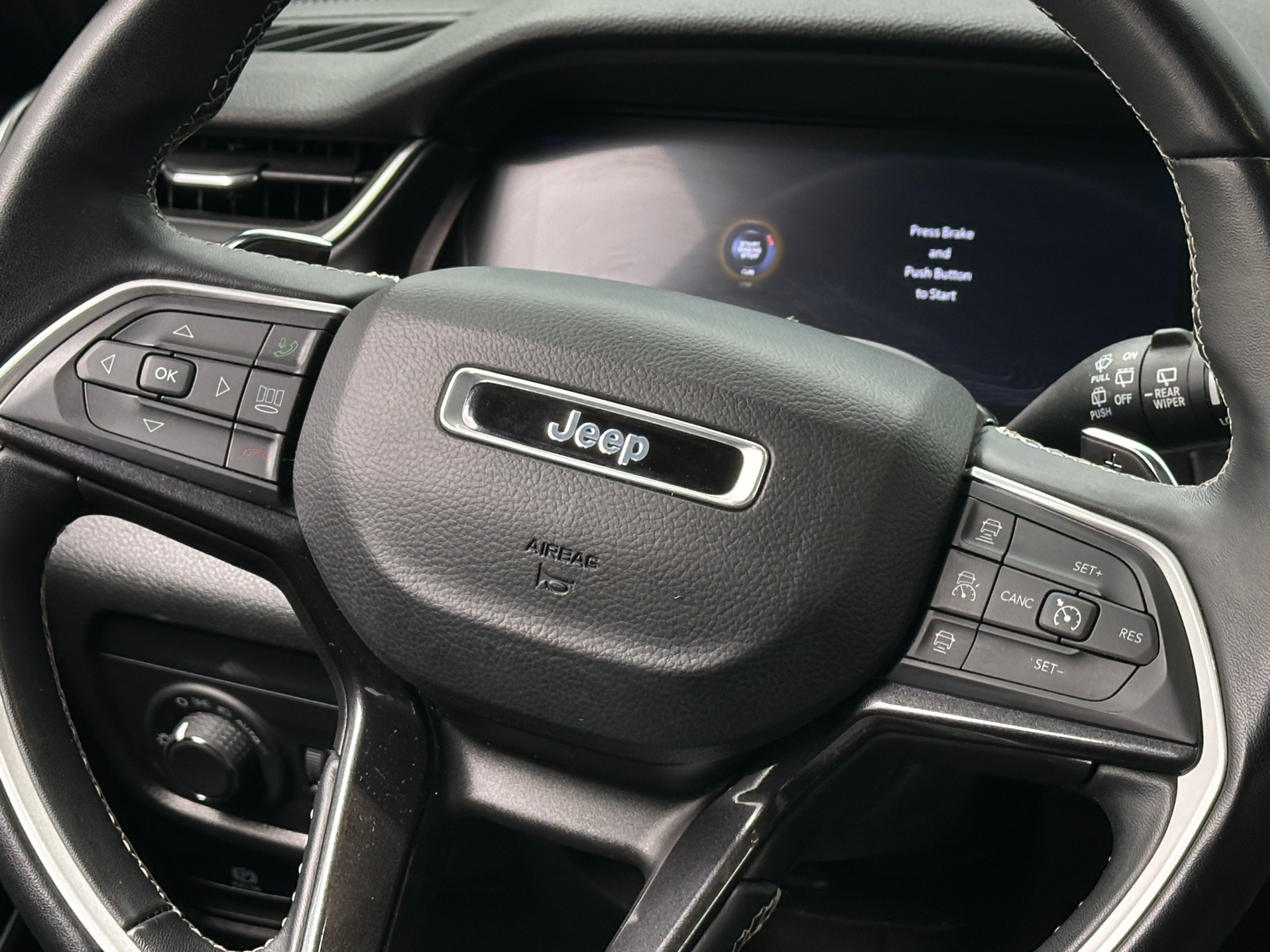 Thumbnail: 2022 Jeep Grand Cherokee L - 4