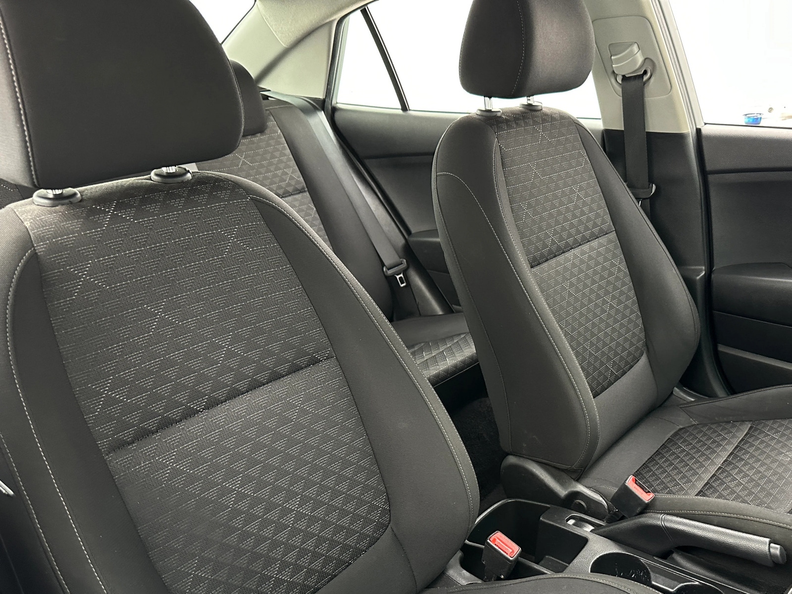 Thumbnail: 2021 Kia Rio - 2