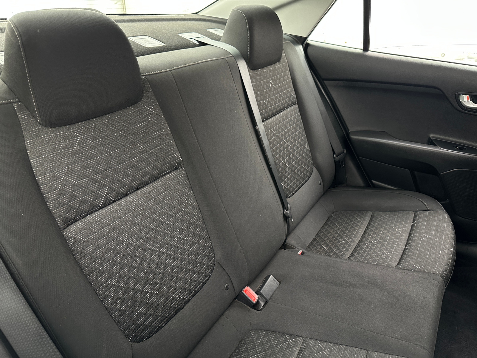 Thumbnail: 2021 Kia Rio - 6