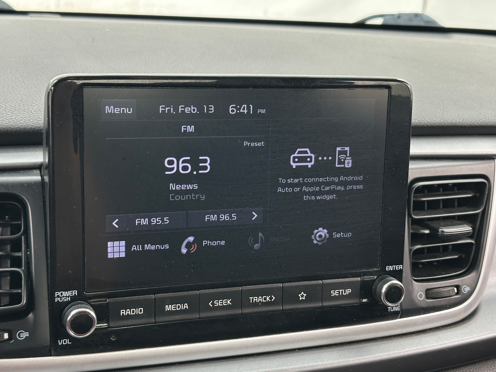 Thumbnail: 2021 Kia Rio - 4