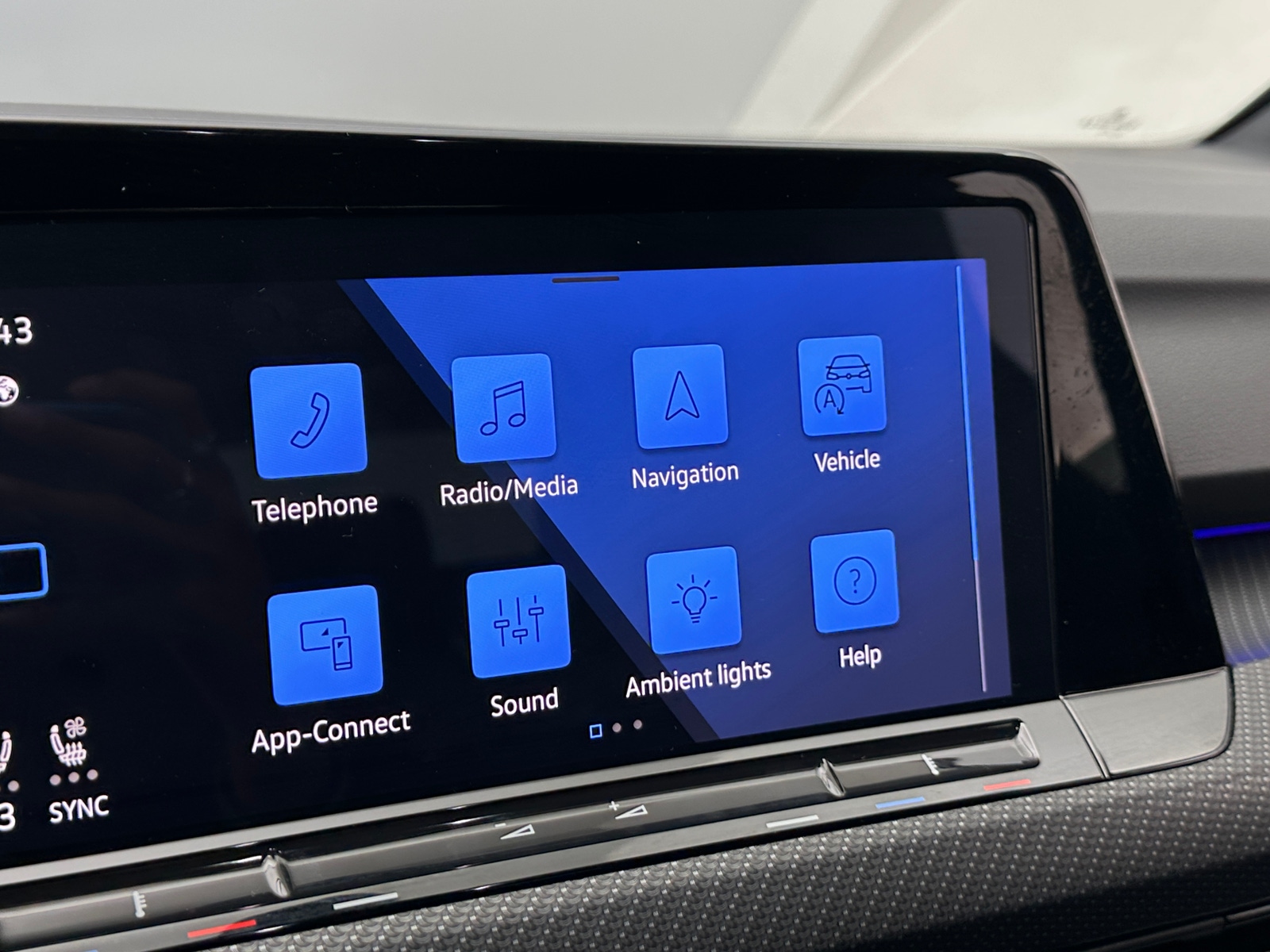 Thumbnail: 2024 Volkswagen Golf - 3