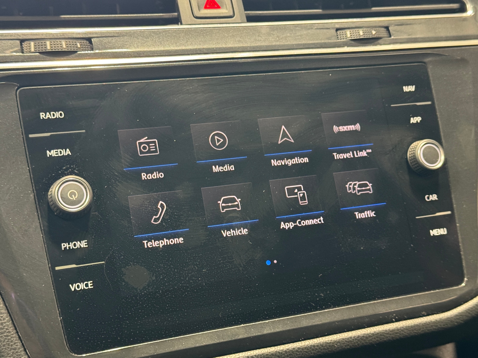 Thumbnail: 2018 Volkswagen Tiguan - 3