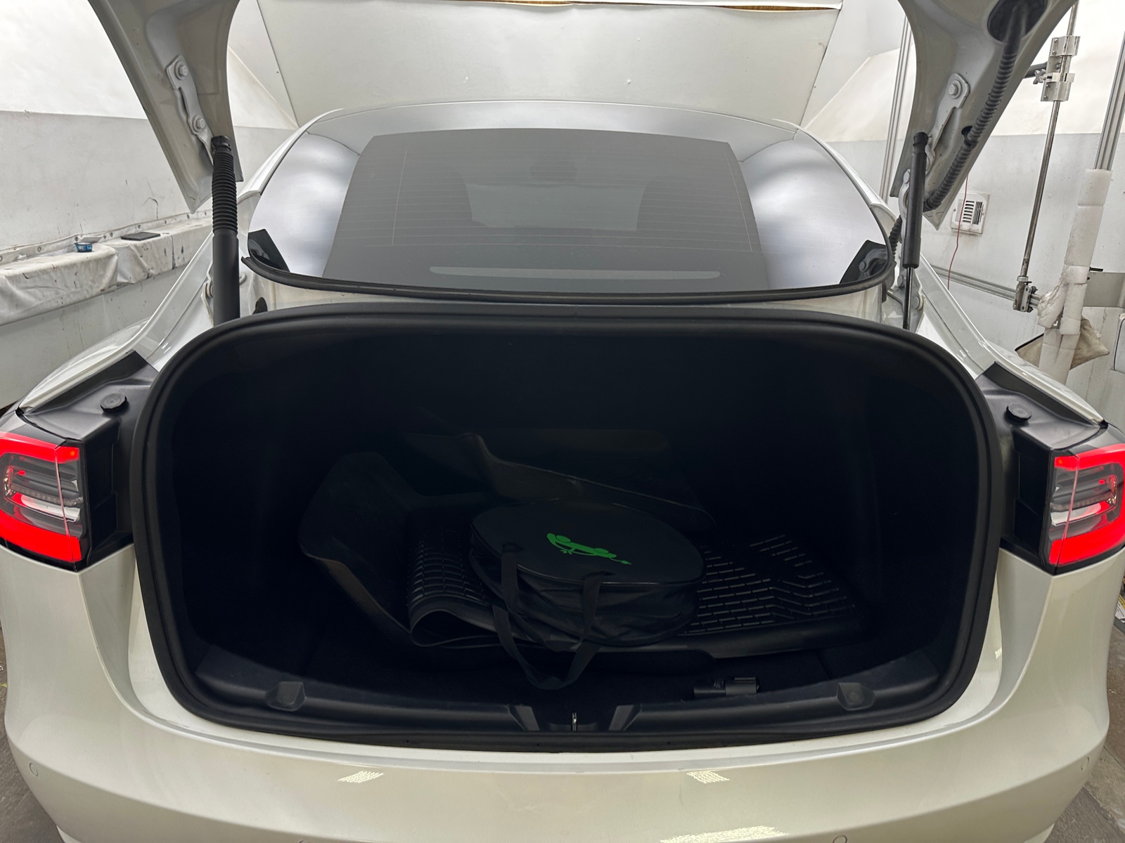 Thumbnail: 2022 Tesla Model 3 - 6