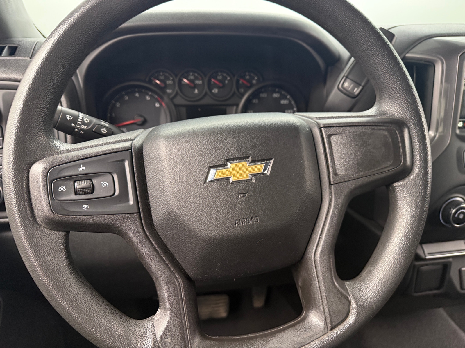 Thumbnail: 2019 Chevrolet Silverado 1500 - 5