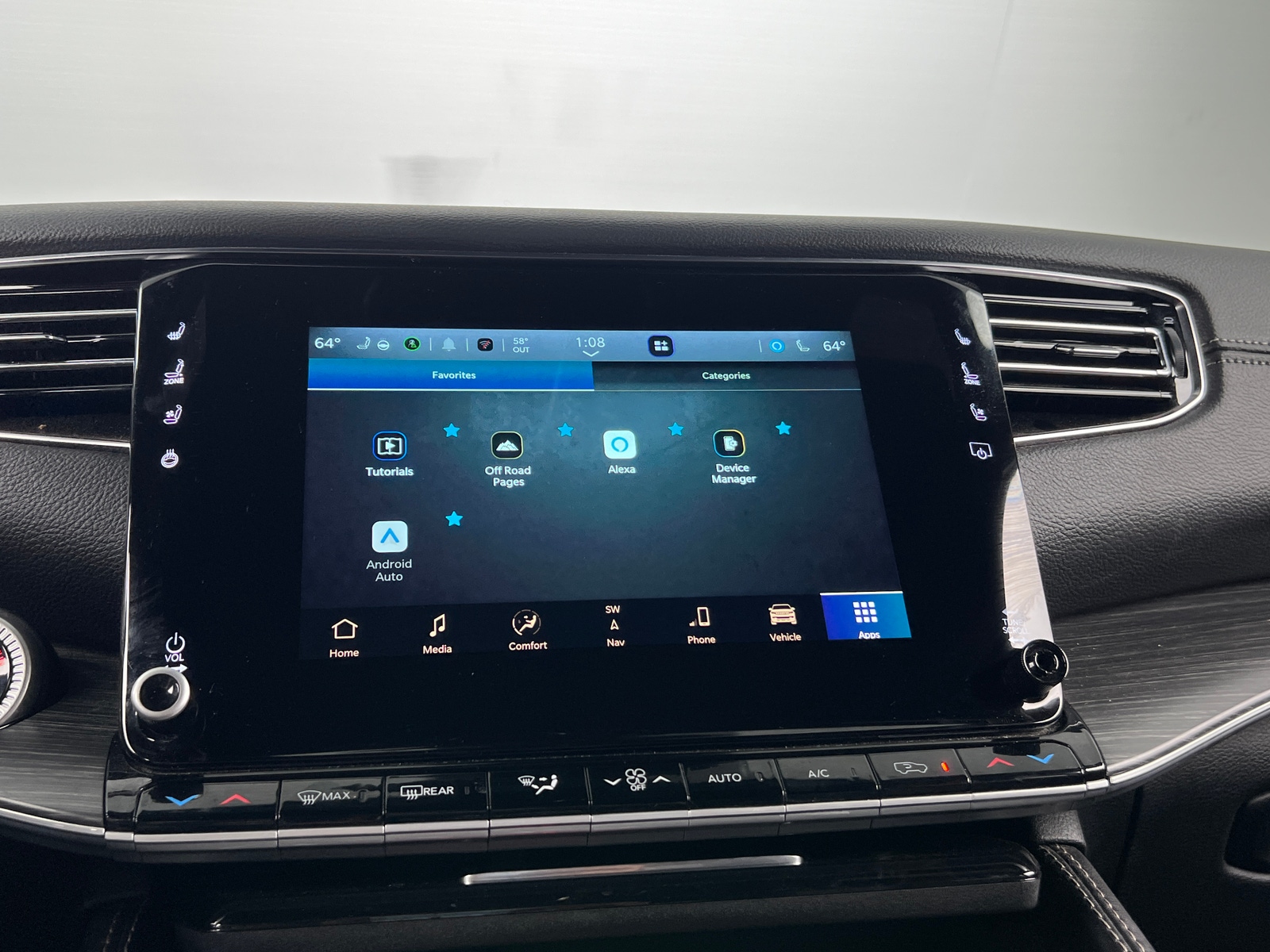 Thumbnail: 2023 Jeep Wagoneer - 3