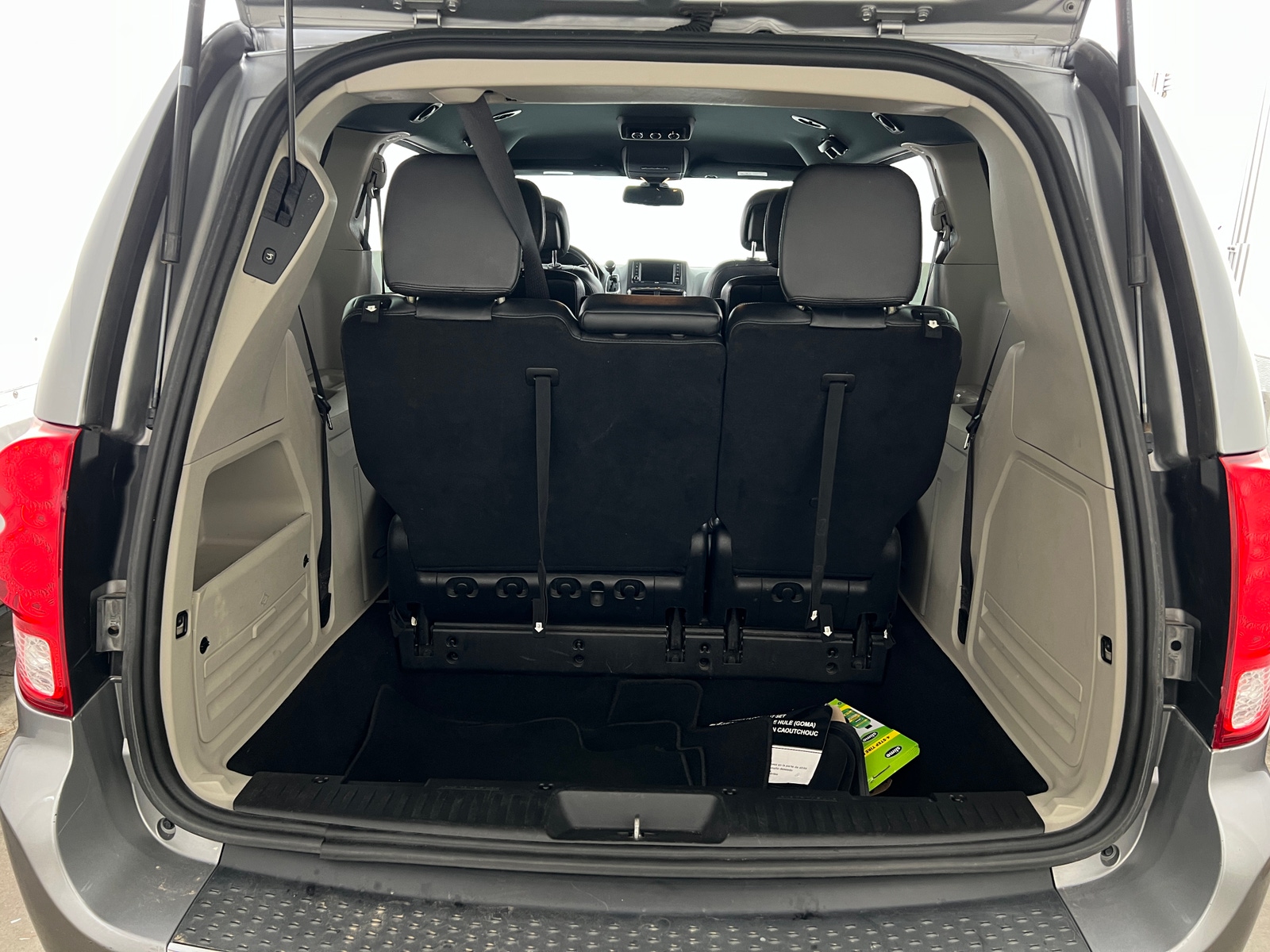 Thumbnail: 2019 Dodge Grand Caravan - 6