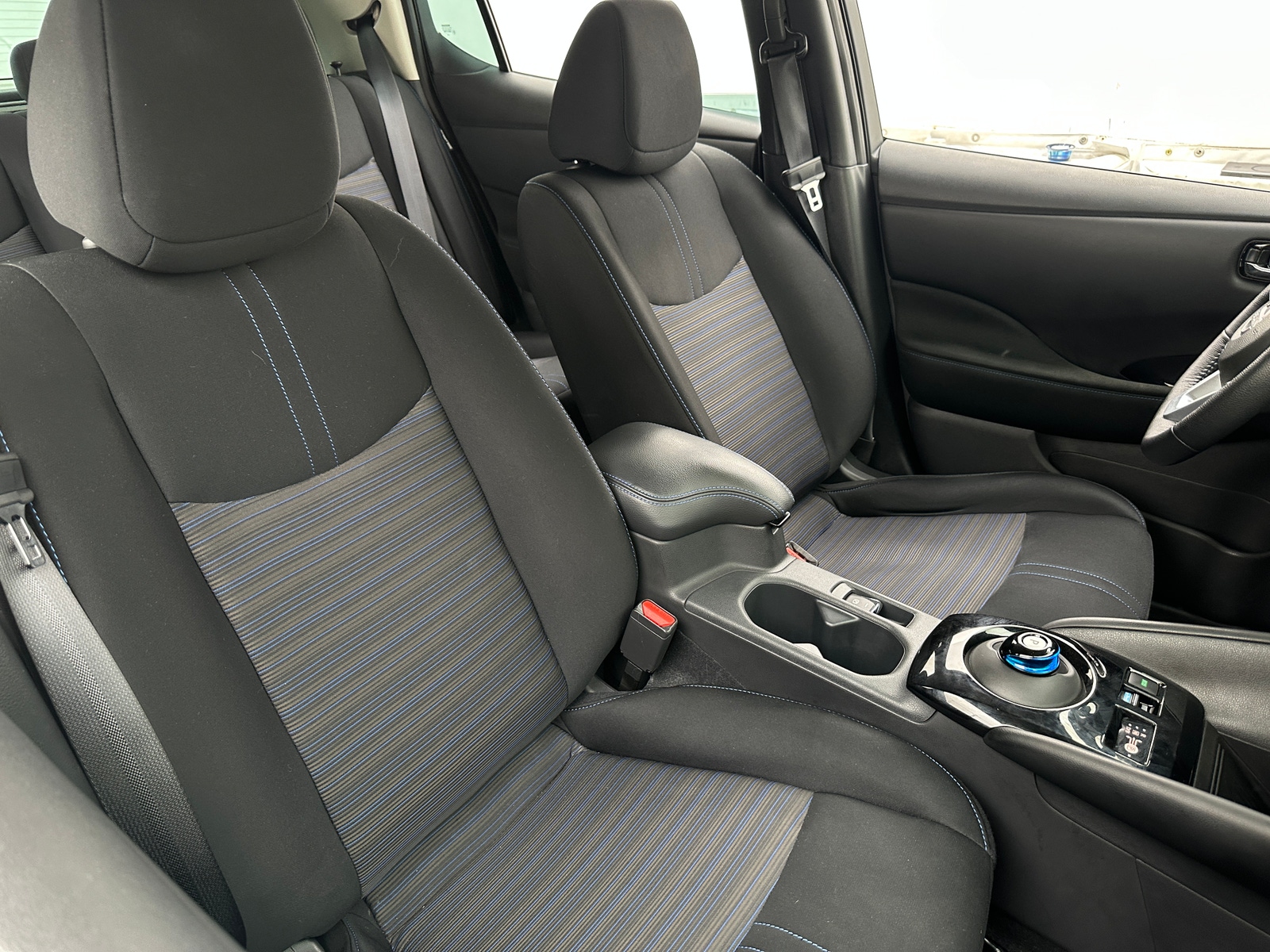 Thumbnail: 2023 Nissan Leaf - 2