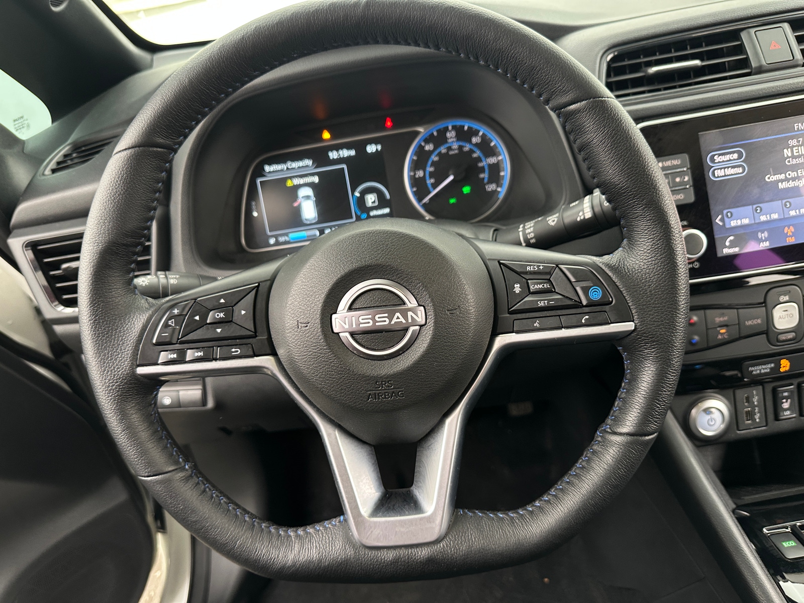 Thumbnail: 2023 Nissan Leaf - 5