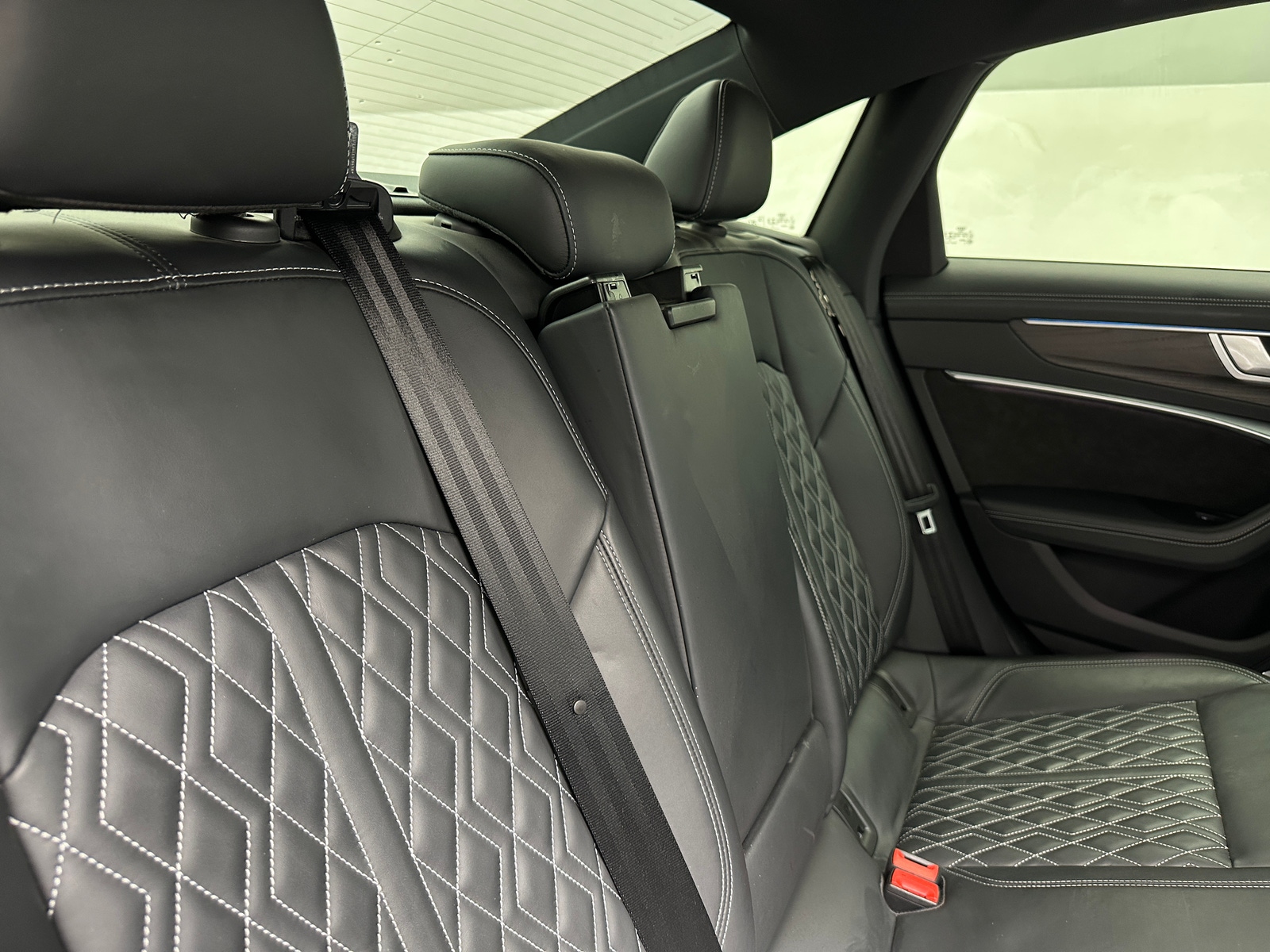 Thumbnail: 2020 Audi S6 - 5