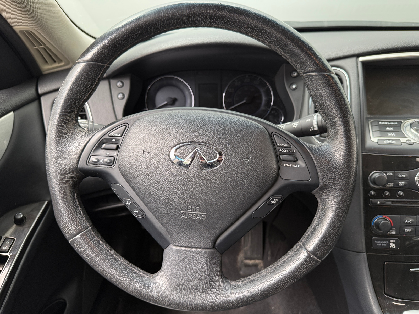 Thumbnail: 2017 INFINITI QX50 - 4